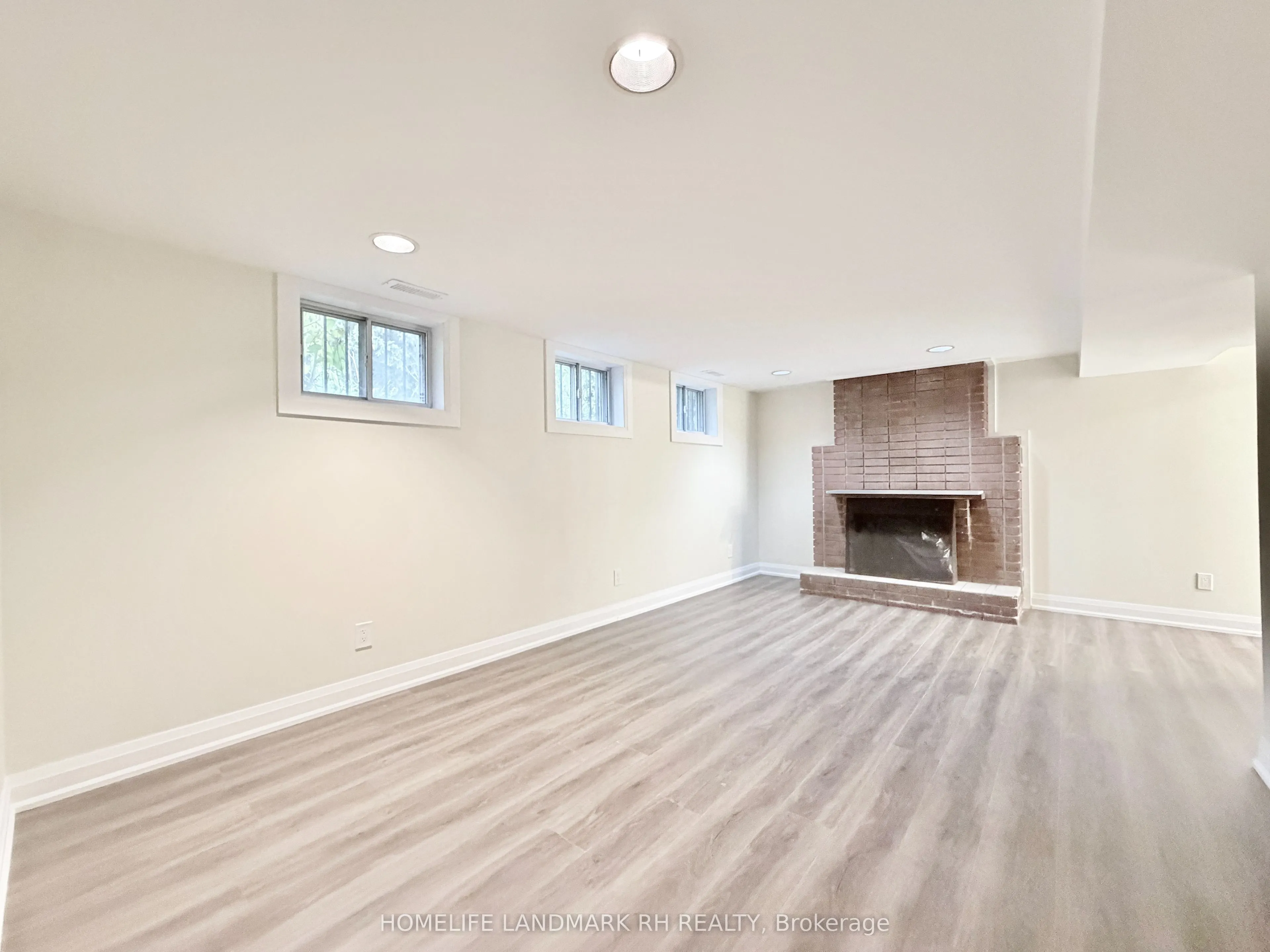 866 Royal York Road