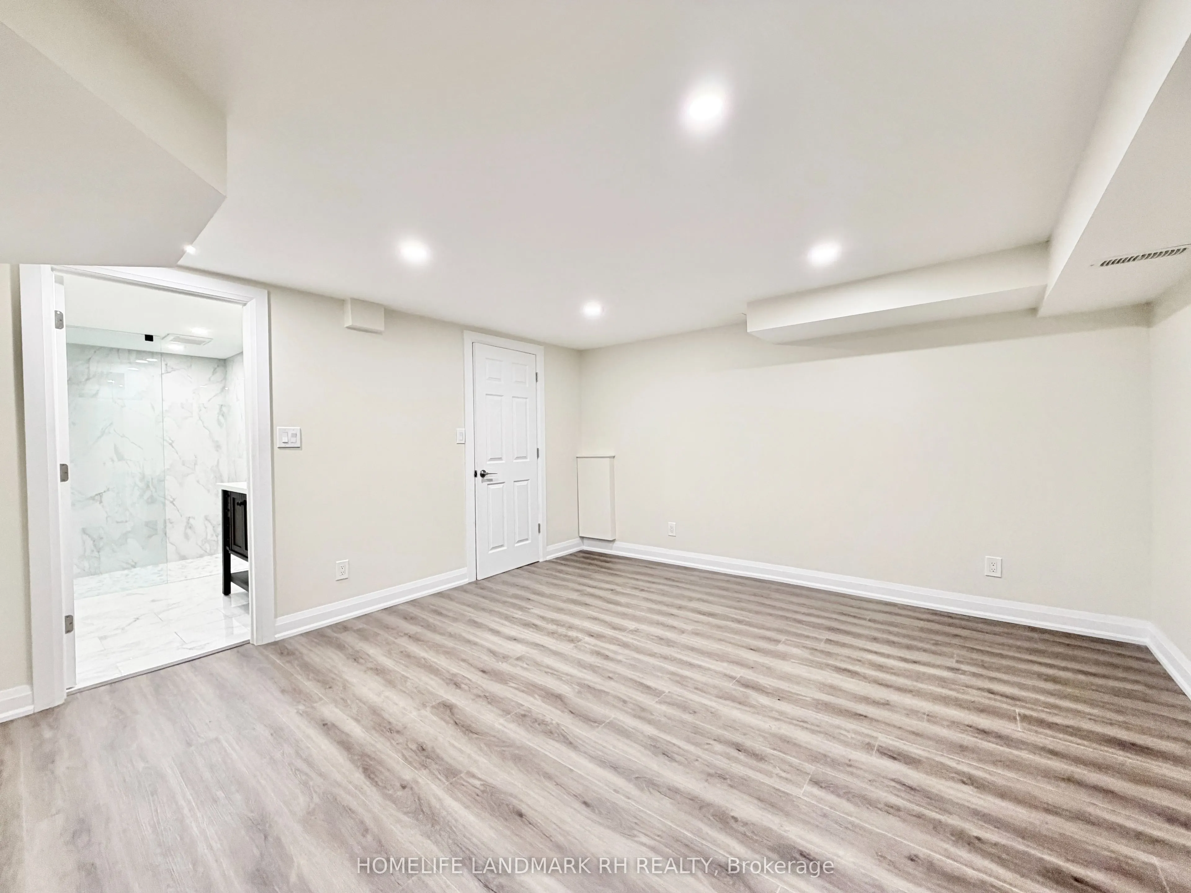 866 Royal York Road