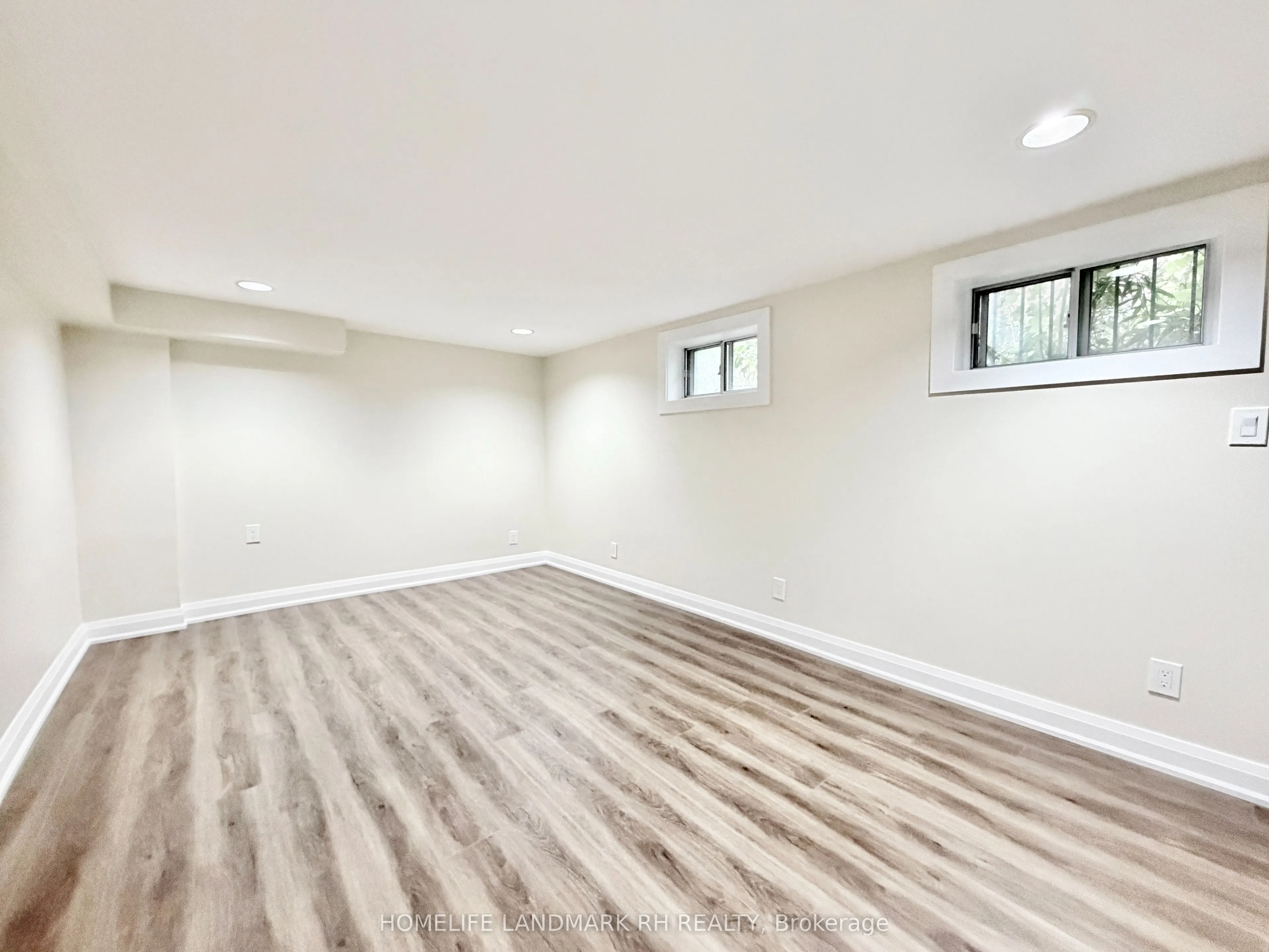 866 Royal York Road