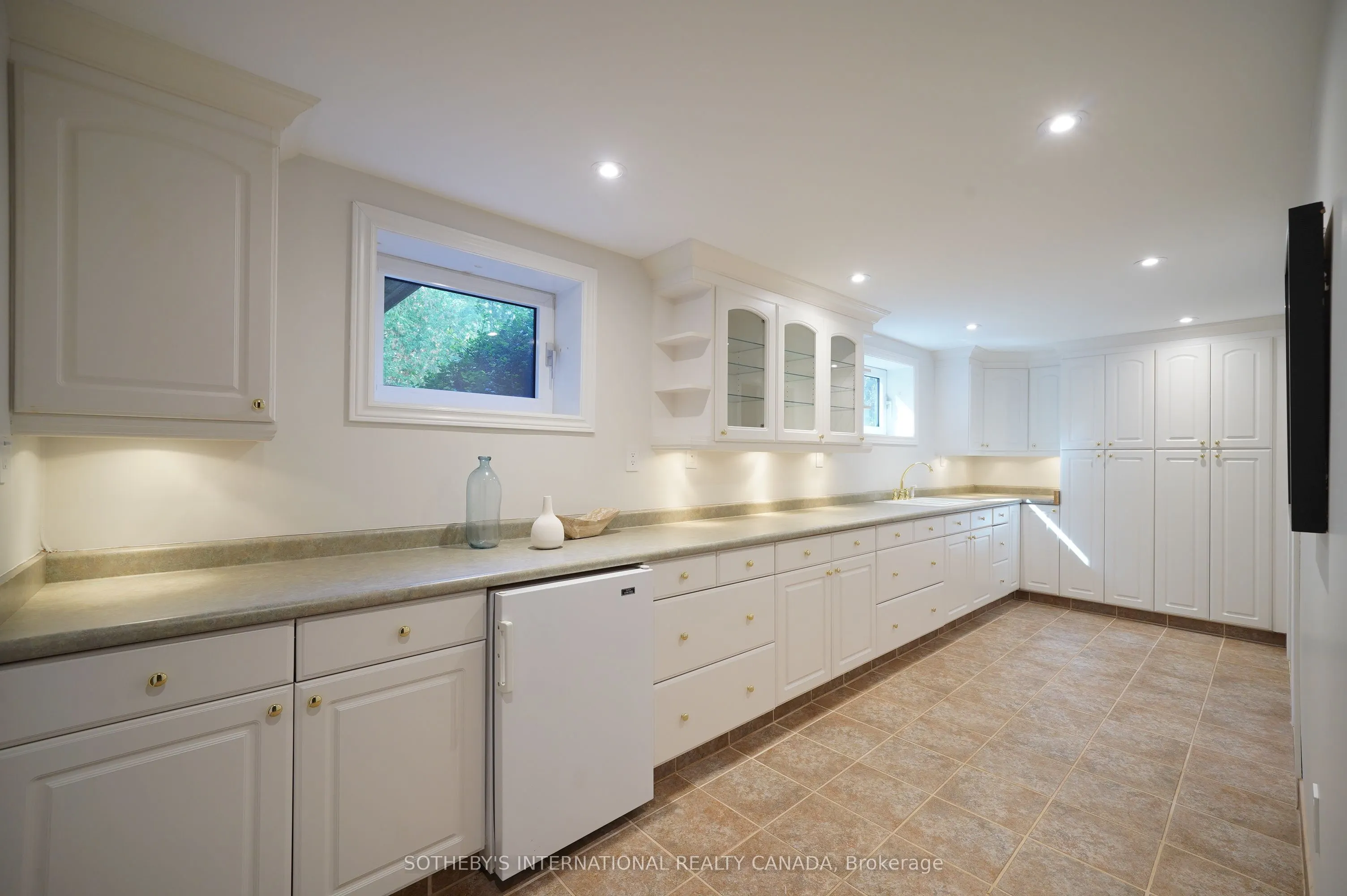 5088 Escarpment Side Road