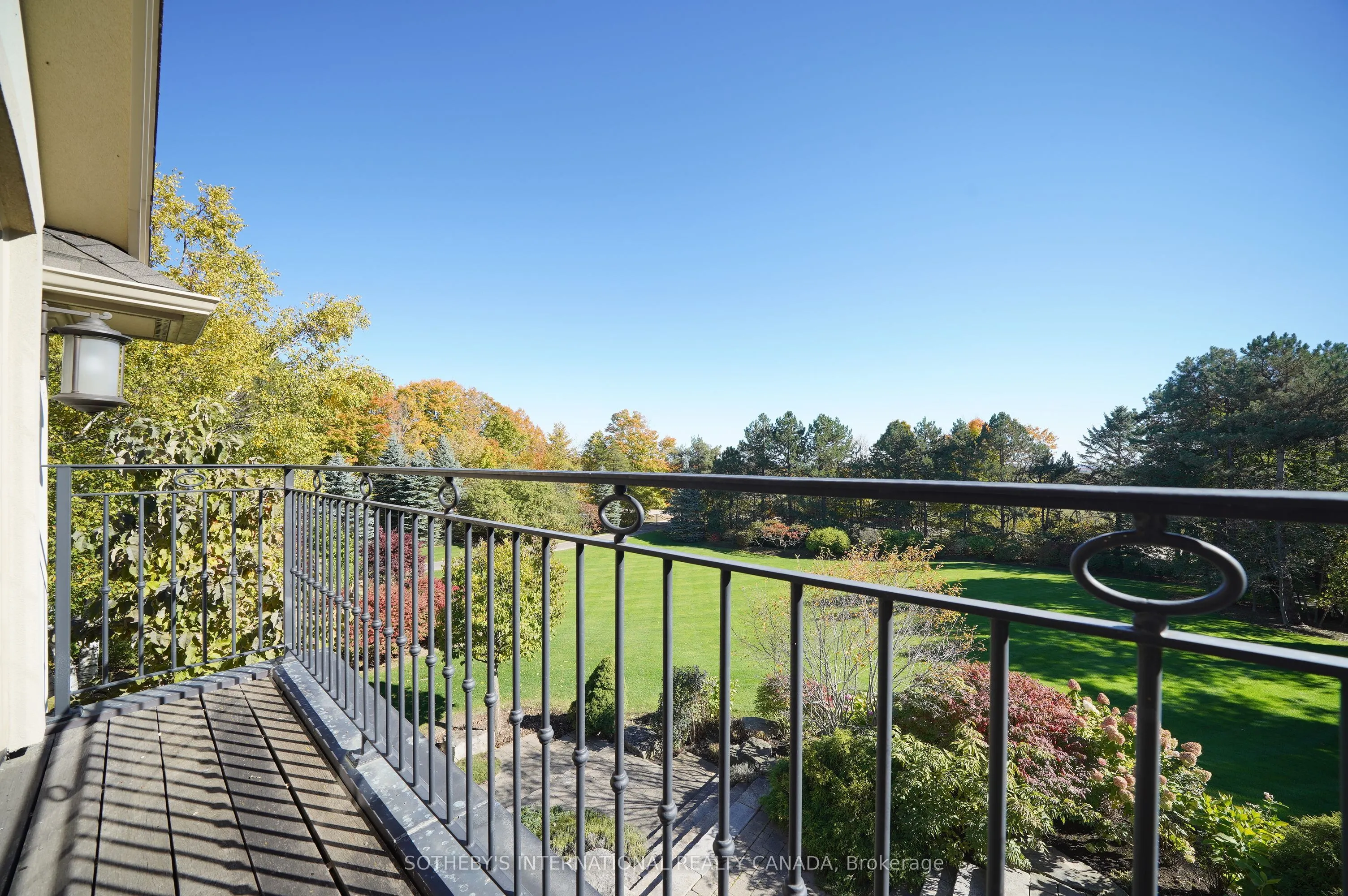 5088 Escarpment Side Road