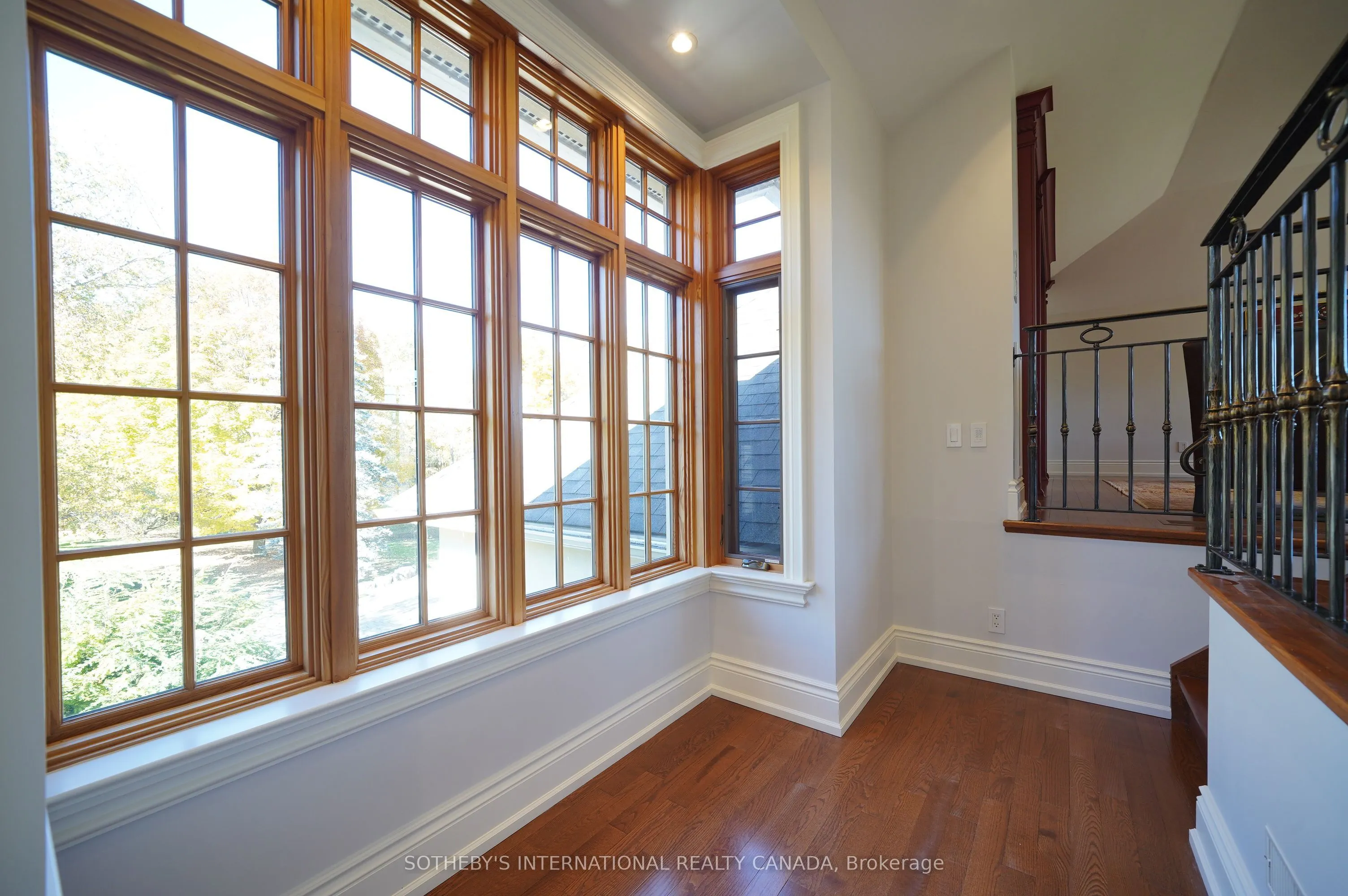 5088 Escarpment Side Road