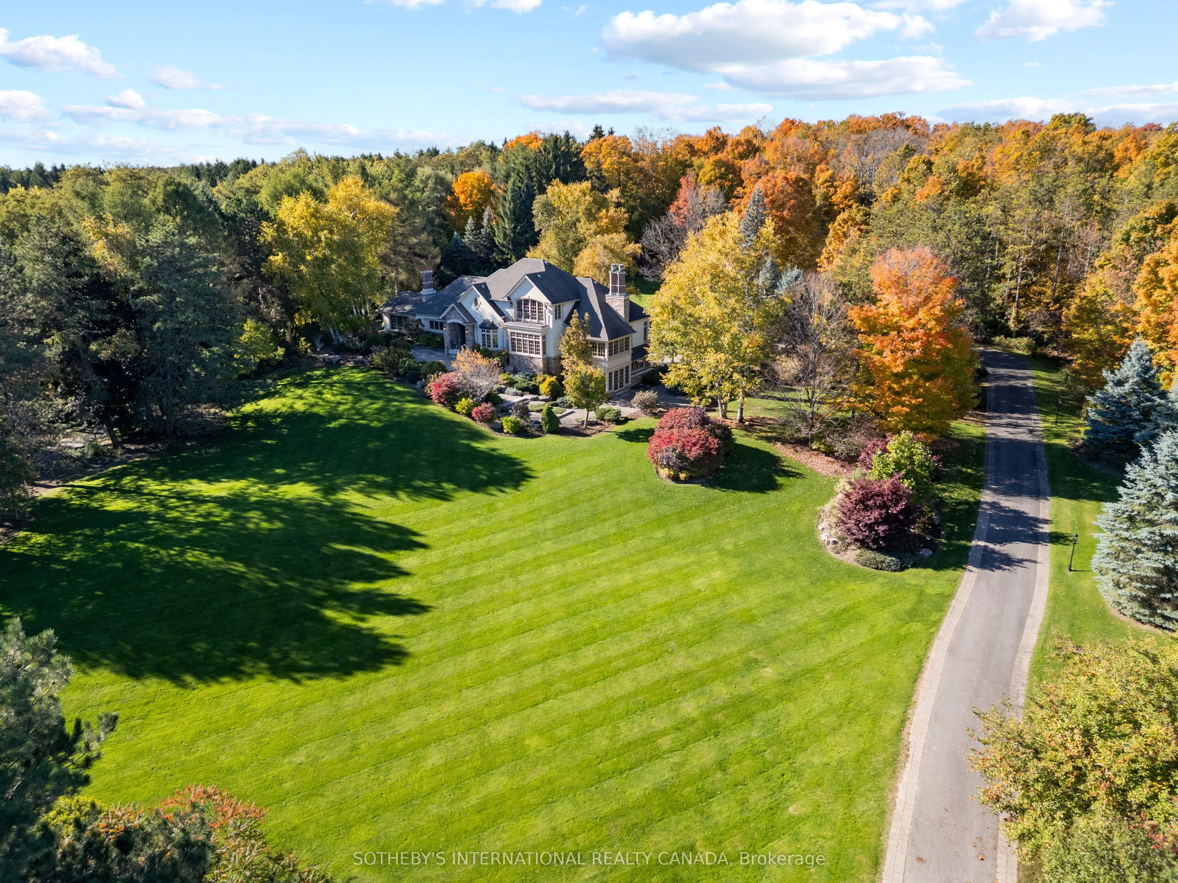5088 Escarpment Side Road