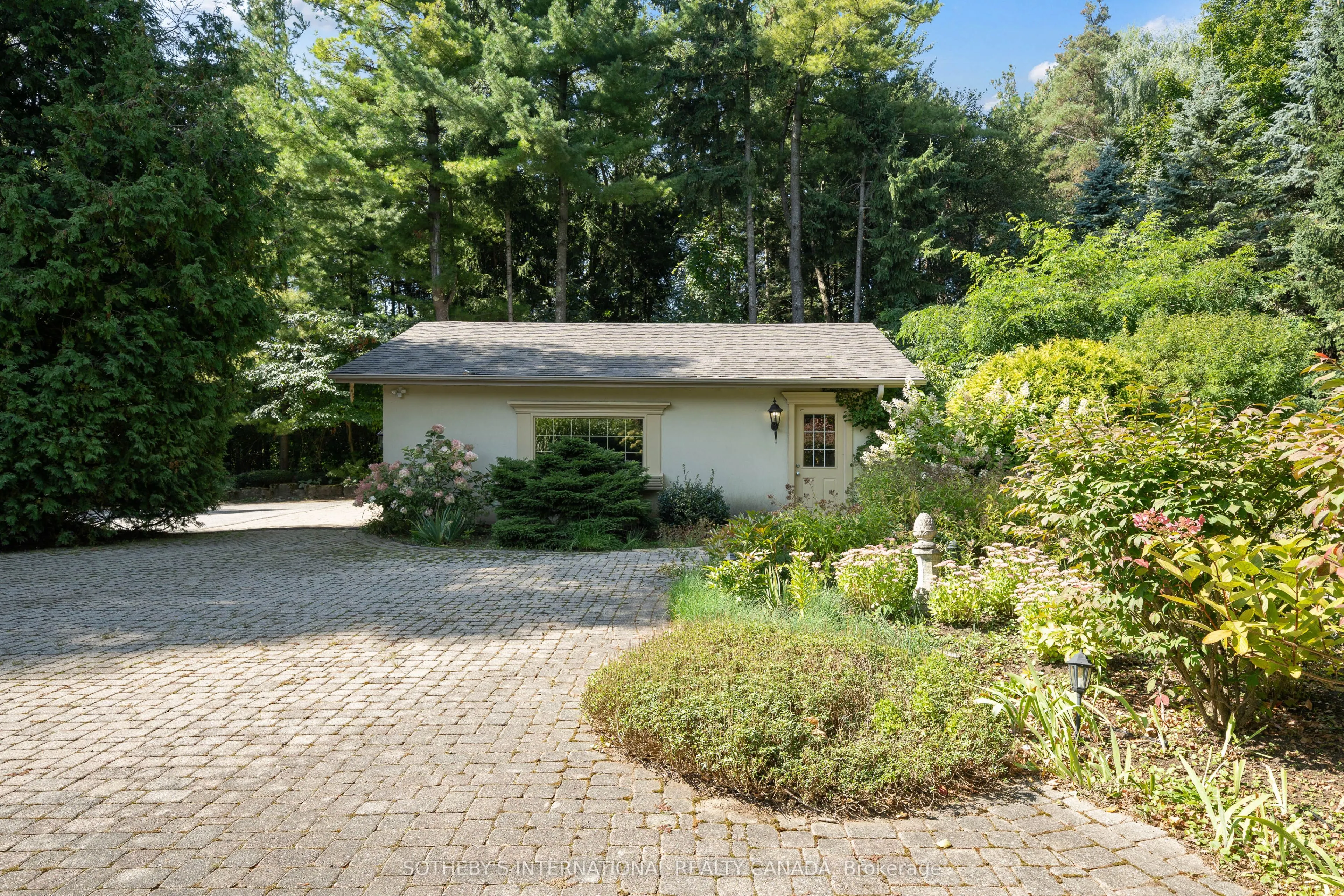 5088 Escarpment Side Road