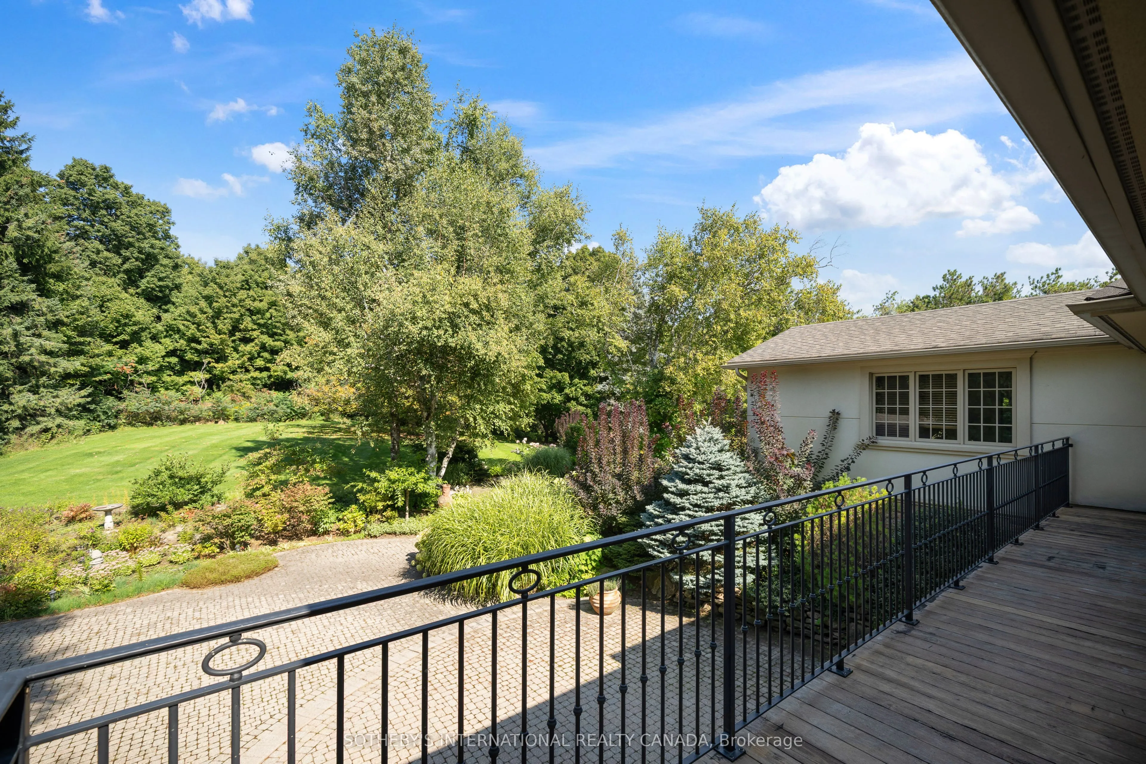 5088 Escarpment Side Road