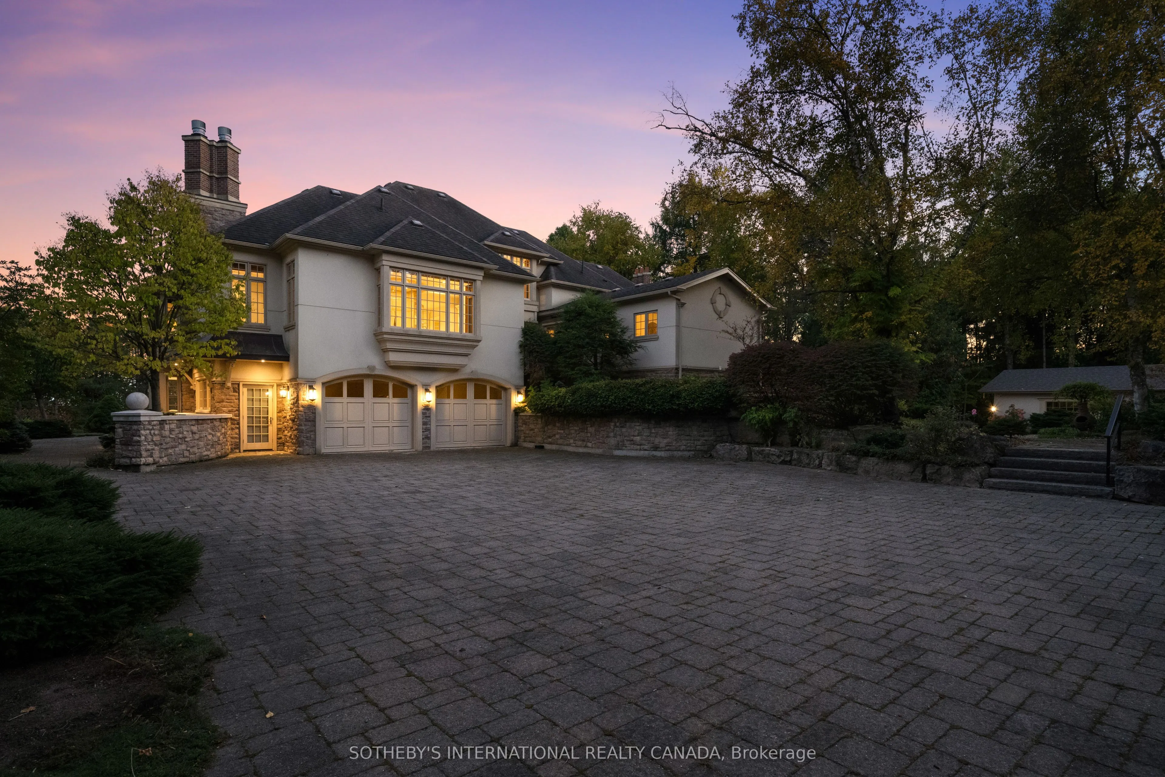 5088 Escarpment Side Road