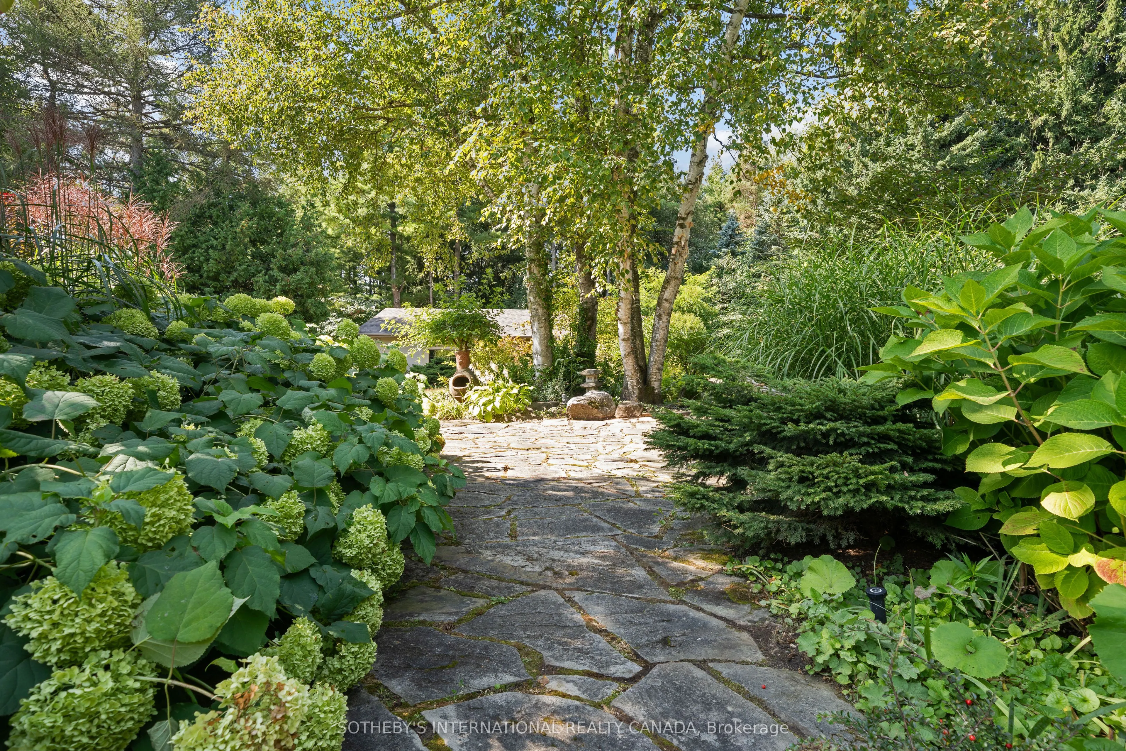 5088 Escarpment Side Road