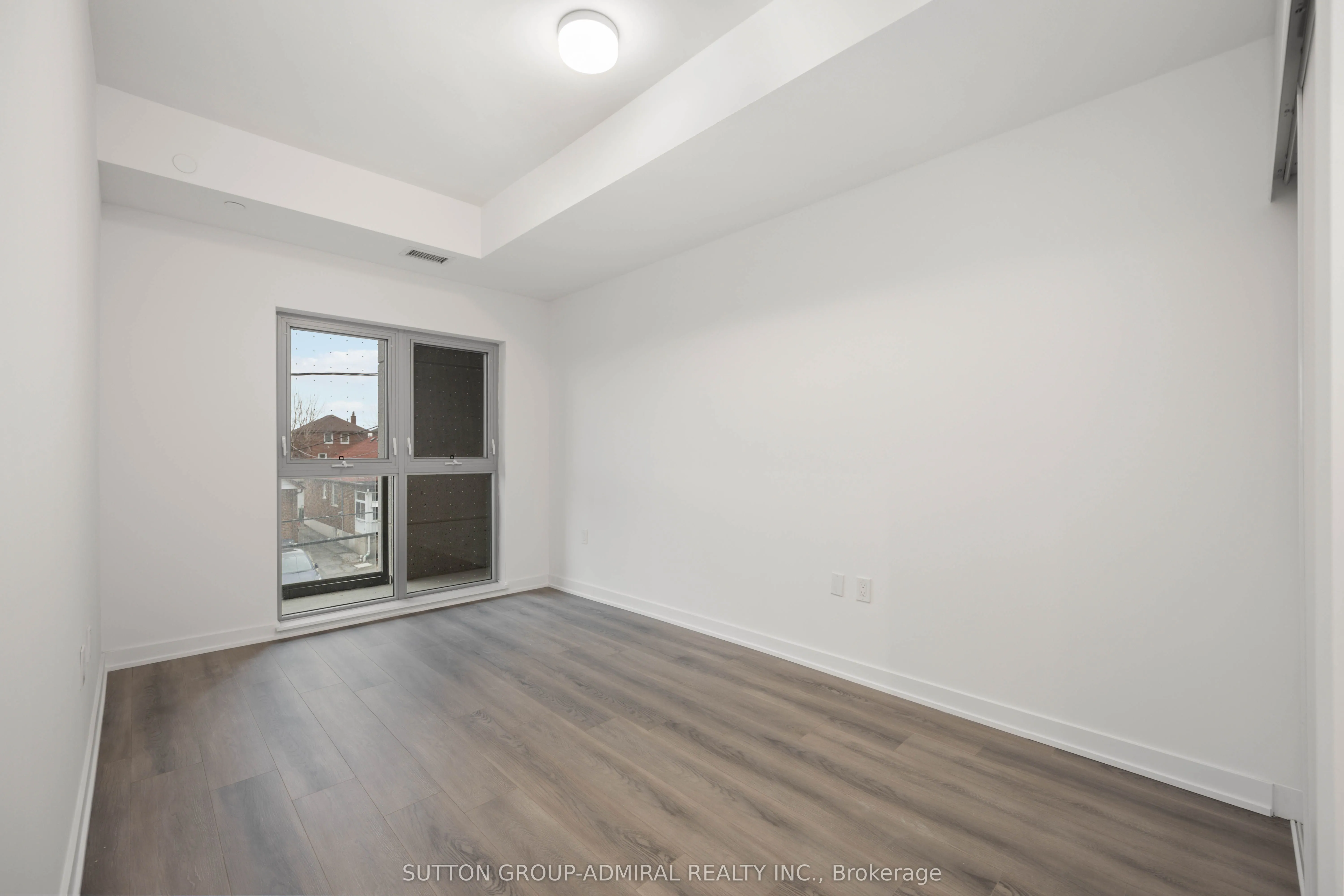 2433 Dufferin Street, #201