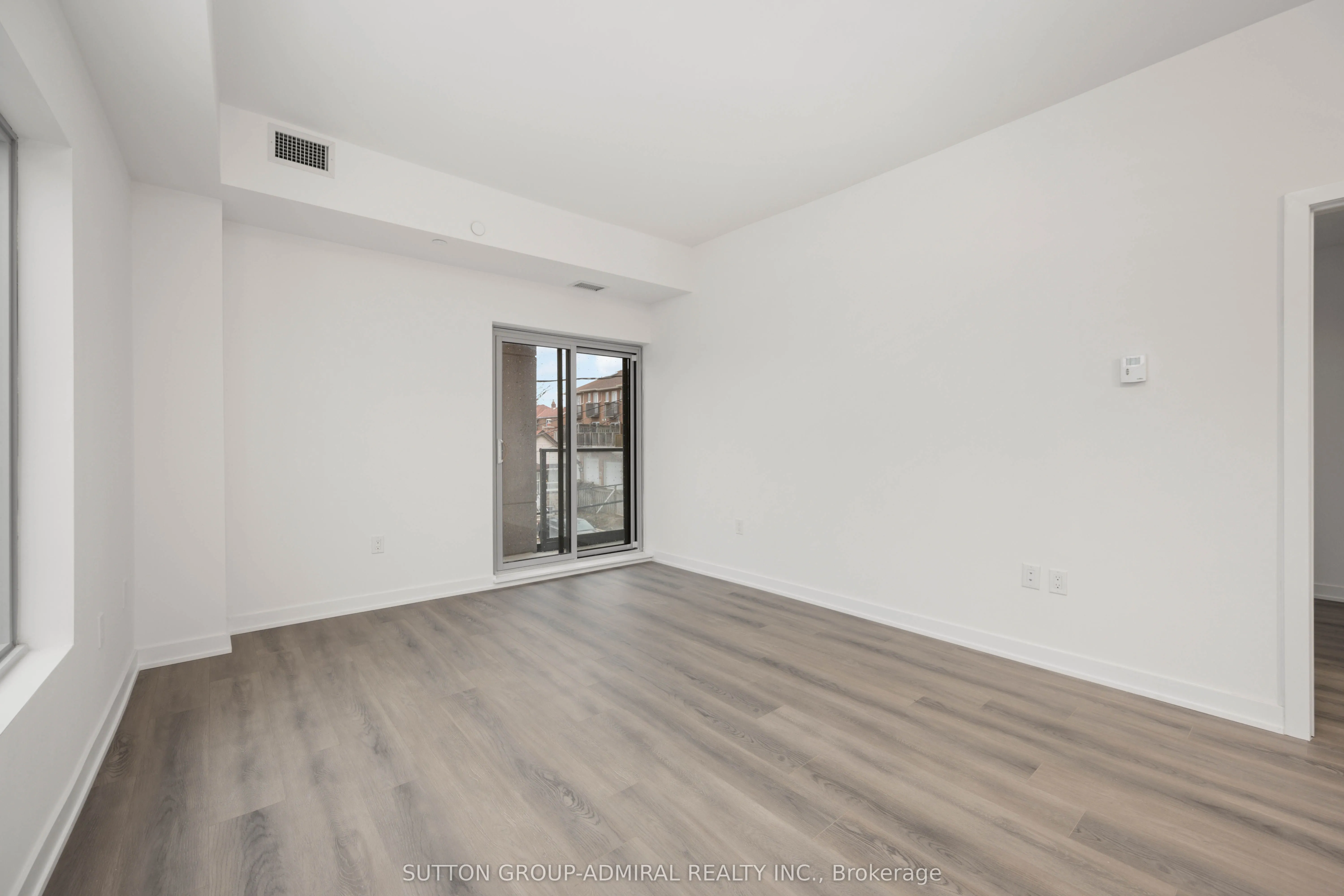 2433 Dufferin Street, #201