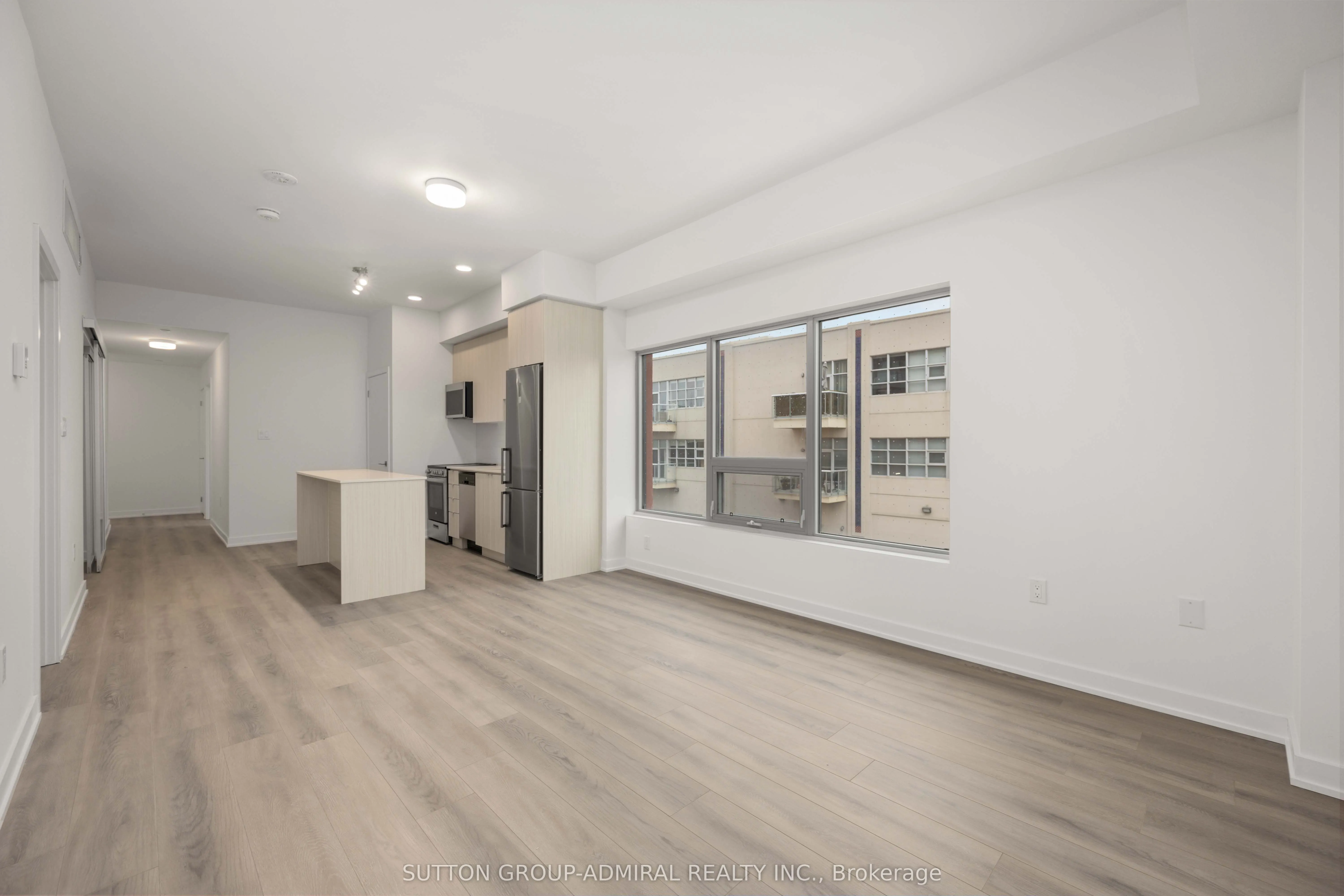 2433 Dufferin Street, #201