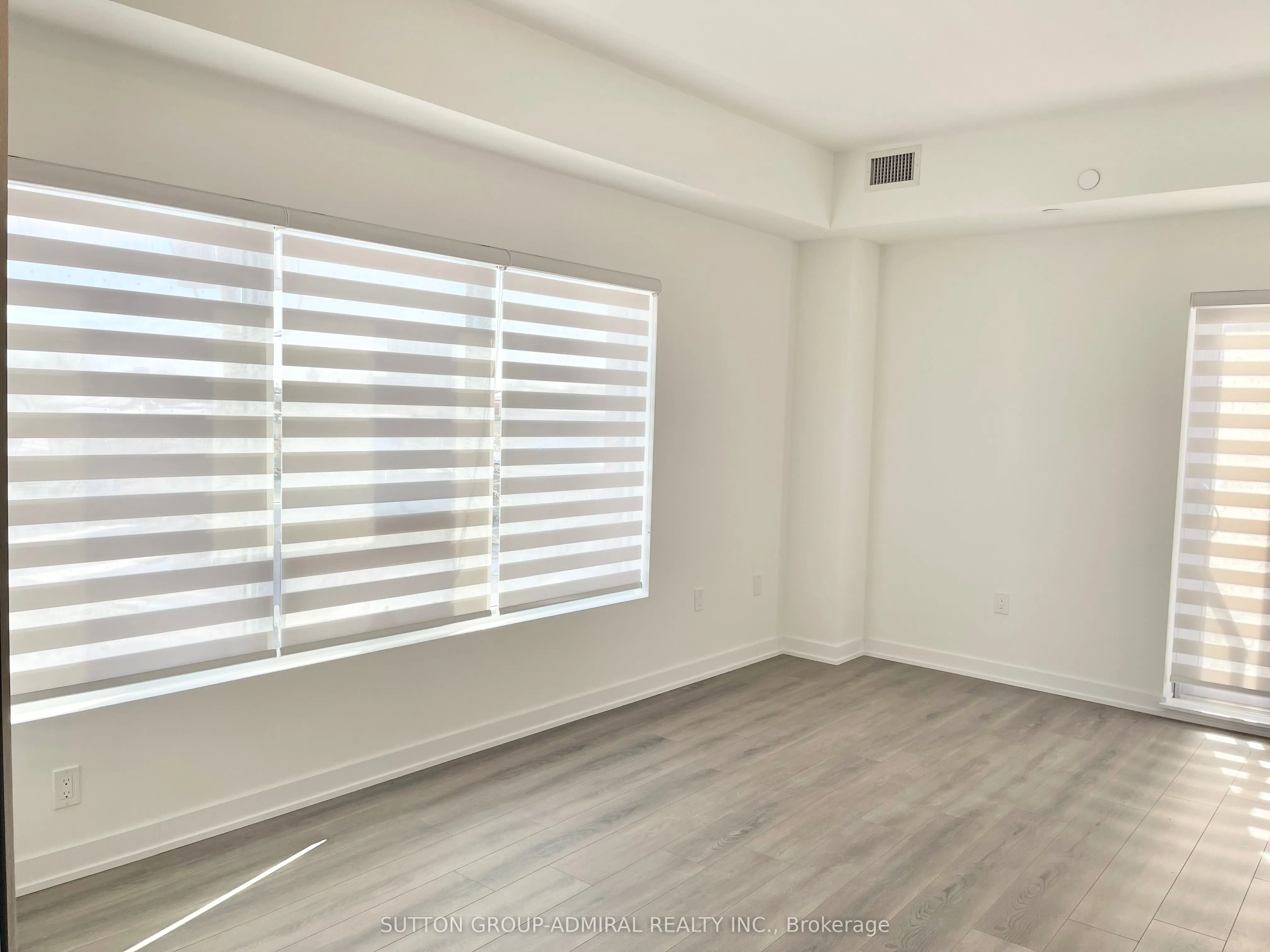 2433 Dufferin Street, #201