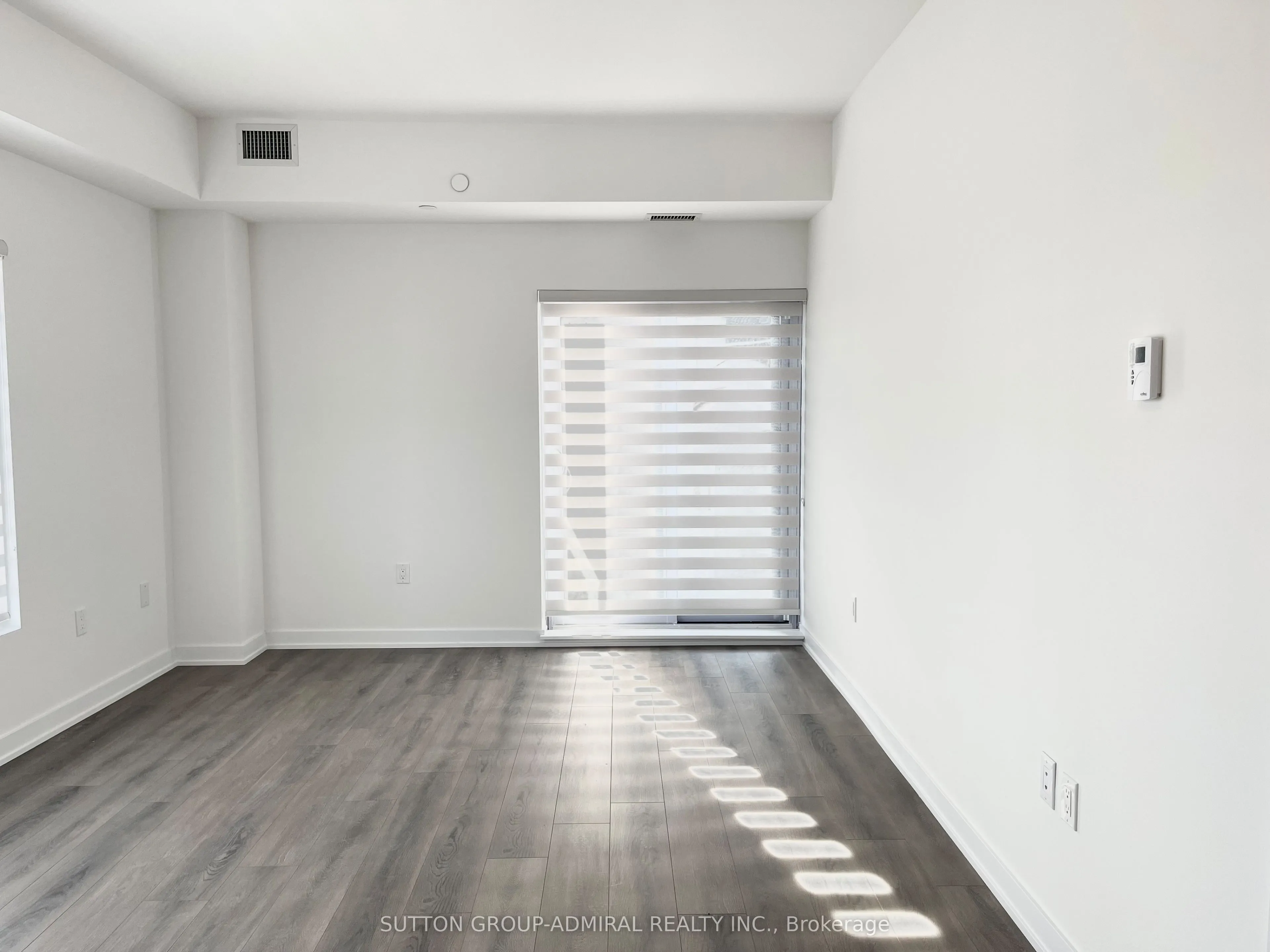 2433 Dufferin Street, #201