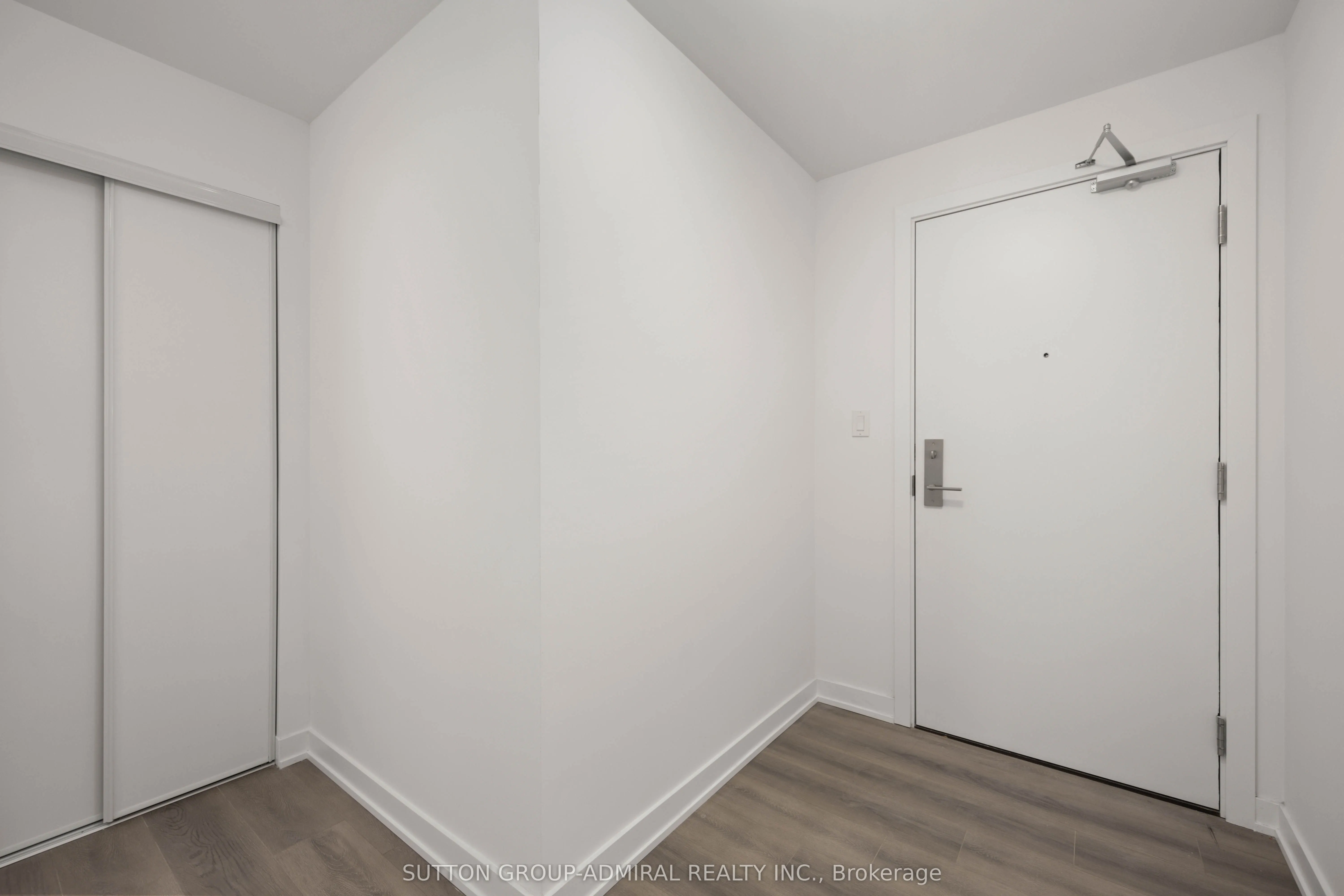 2433 Dufferin Street, #201