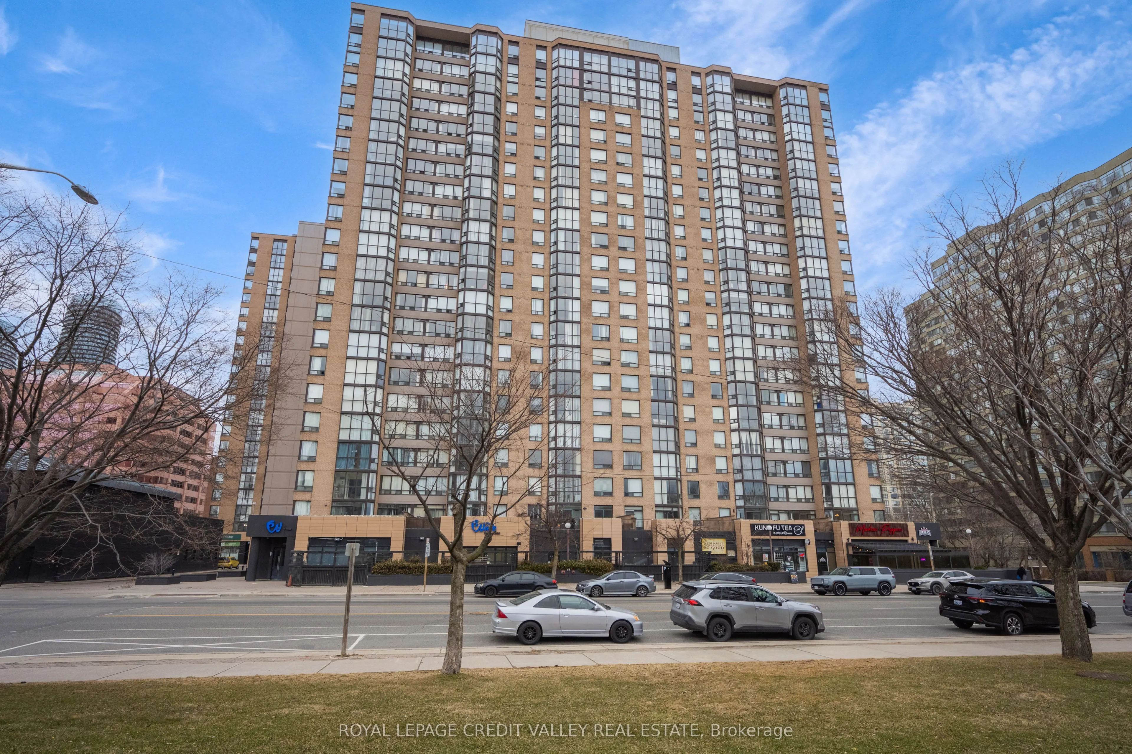 265 Enfield Place, #2002