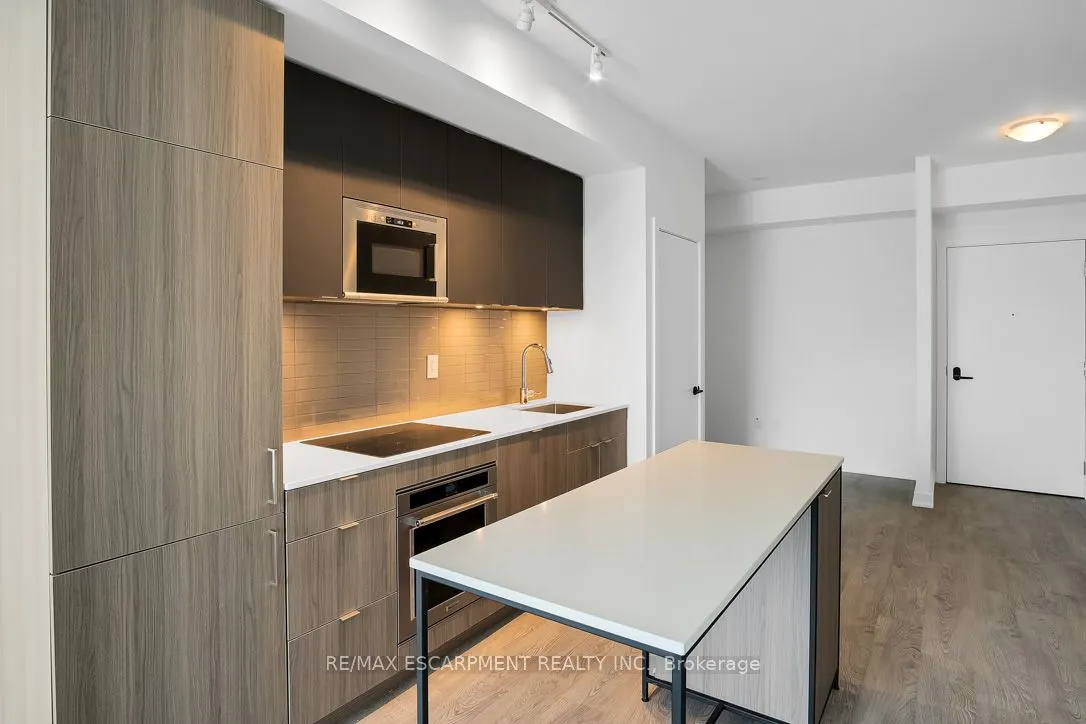 220 MISSINNIHE Way, #1203