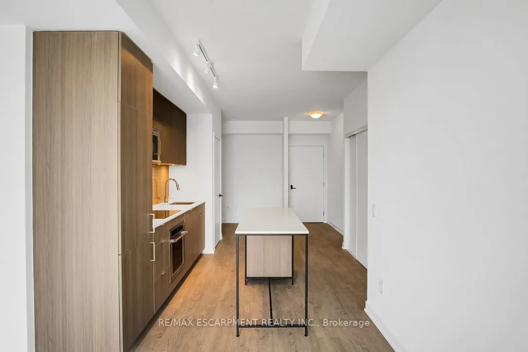 220 MISSINNIHE Way, #1203