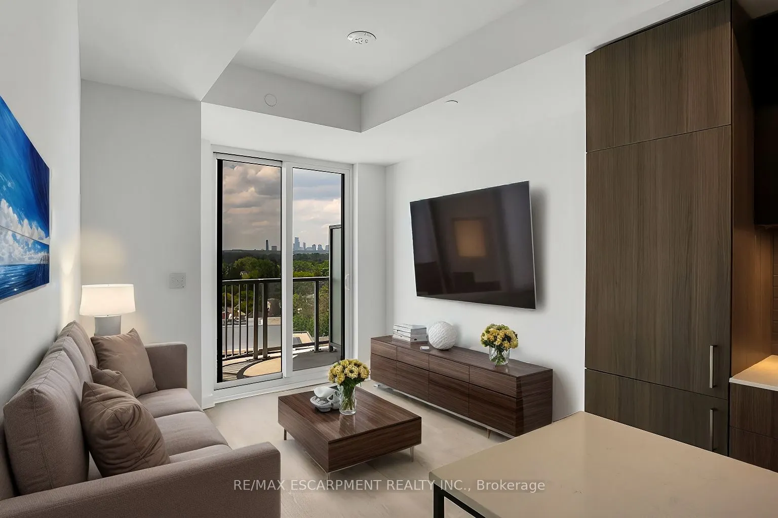 220 MISSINNIHE Way, #1203