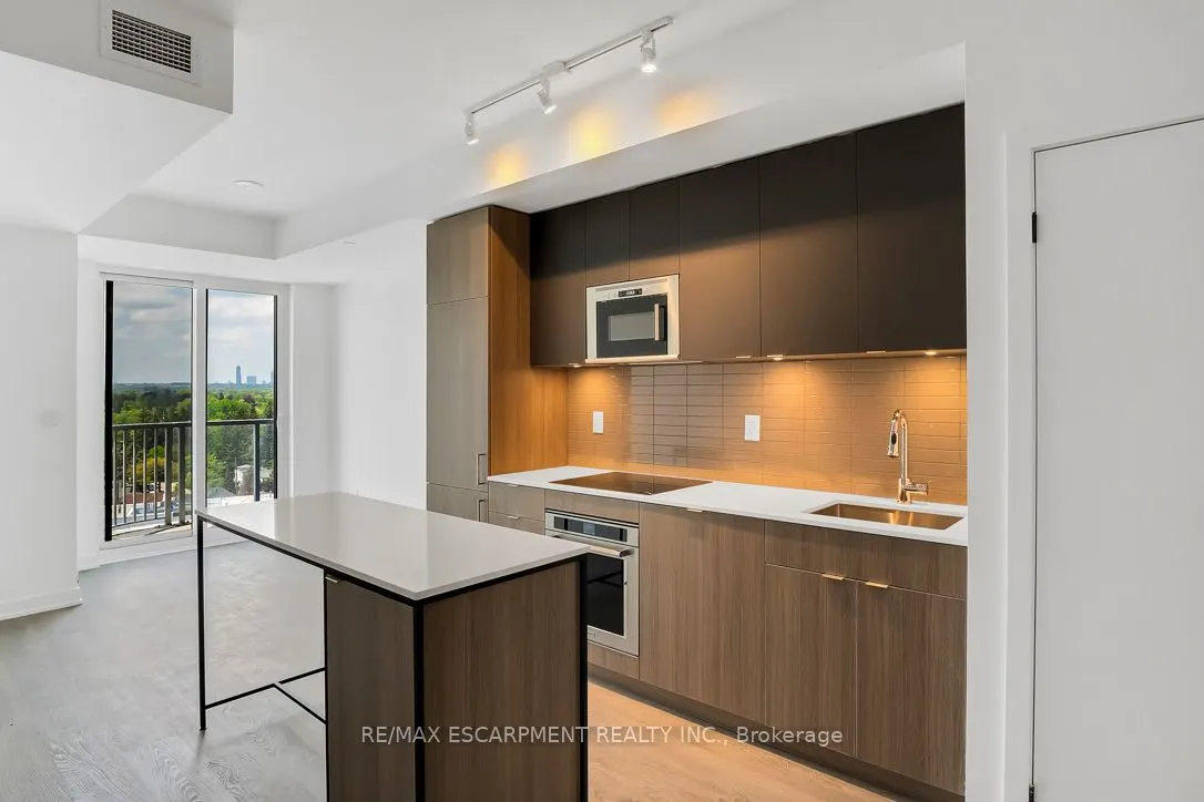 220 MISSINNIHE Way, #1203