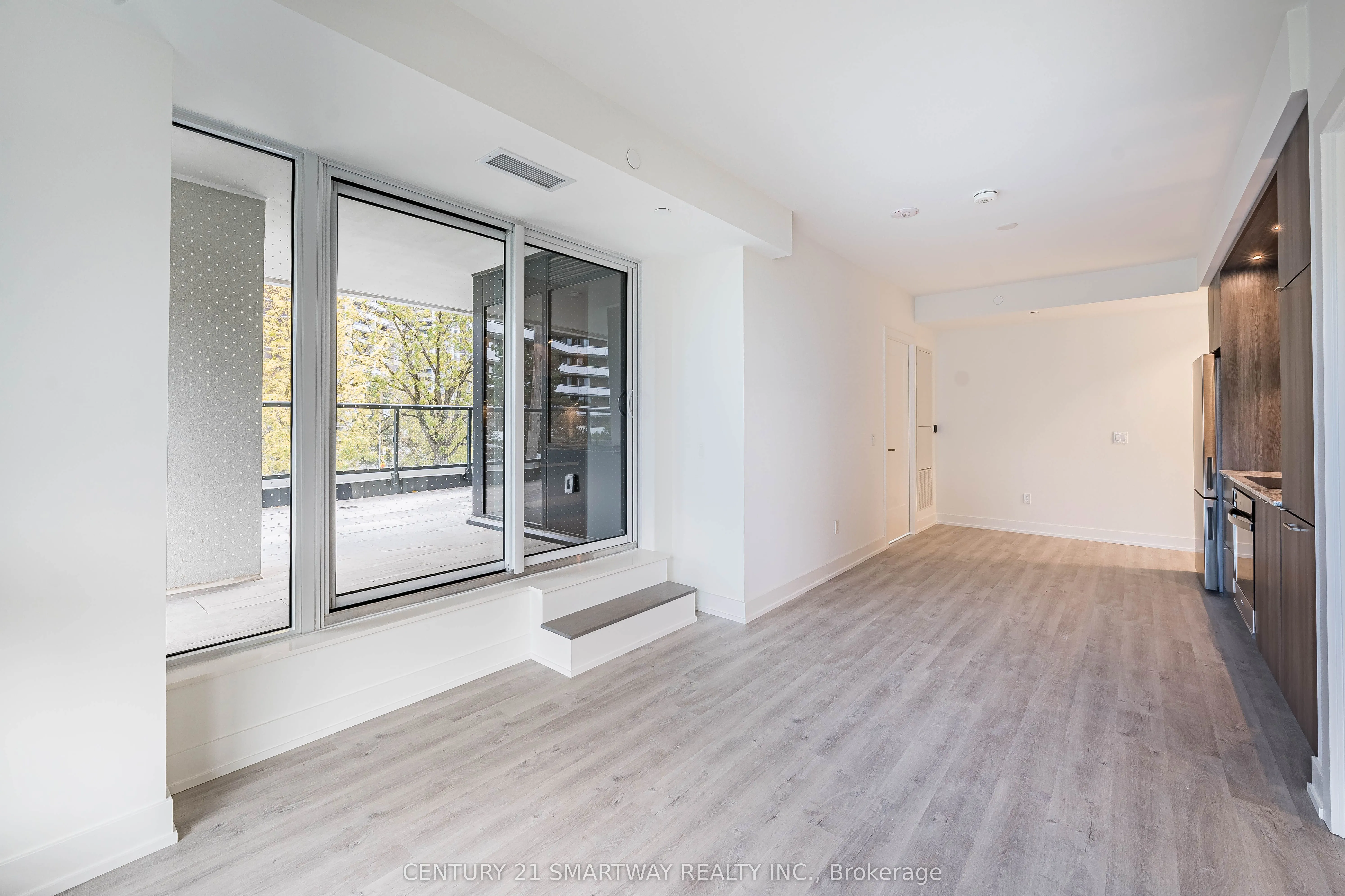 60 Central Park Roadway, #304