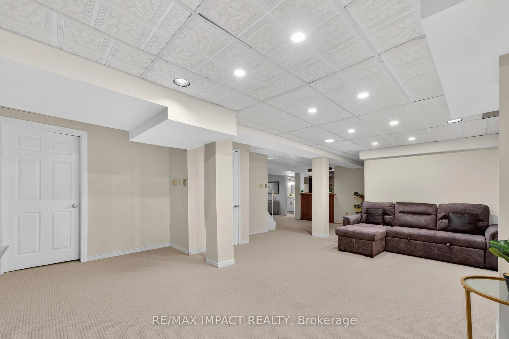 4086 Rossland Crescent