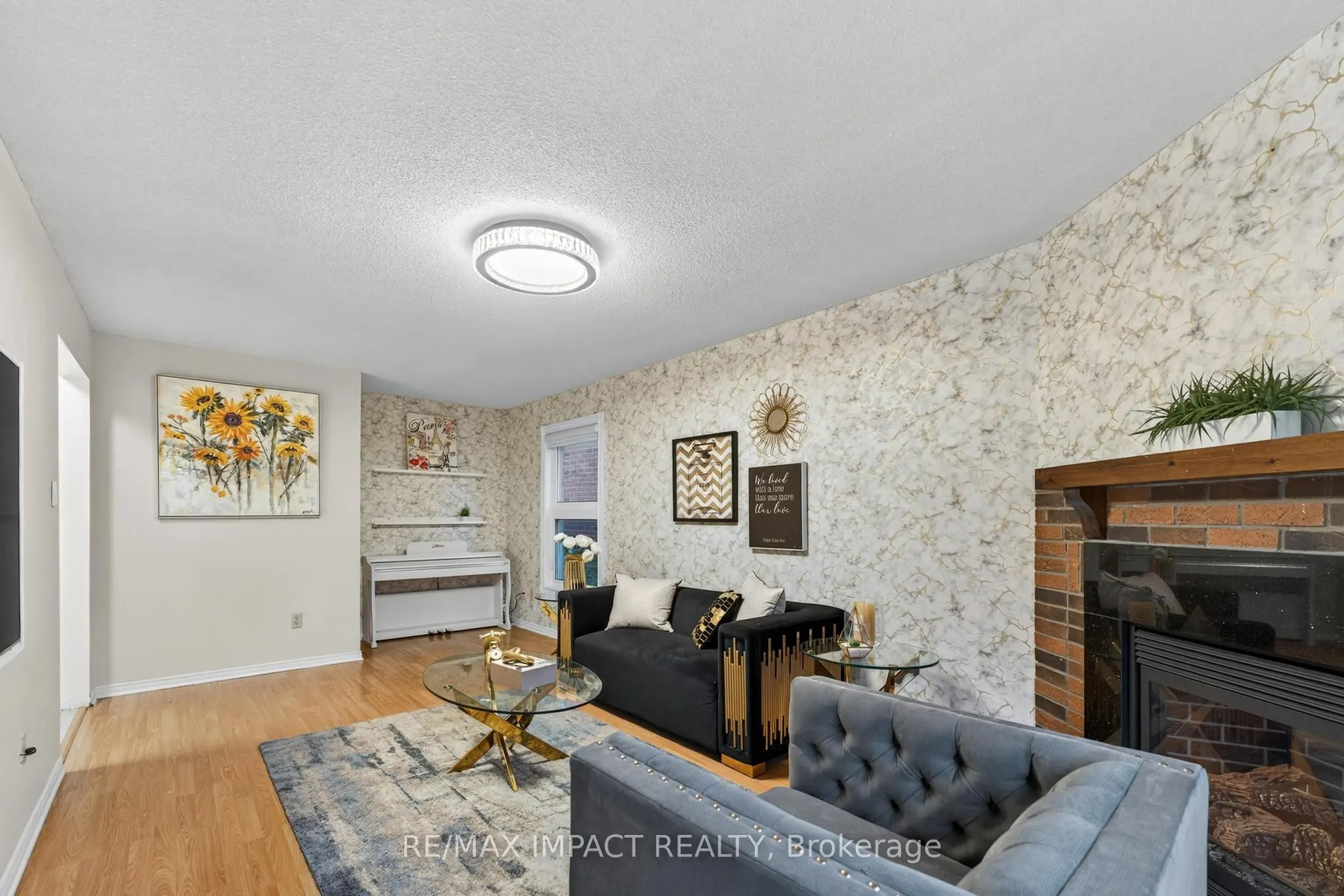 4086 Rossland Crescent
