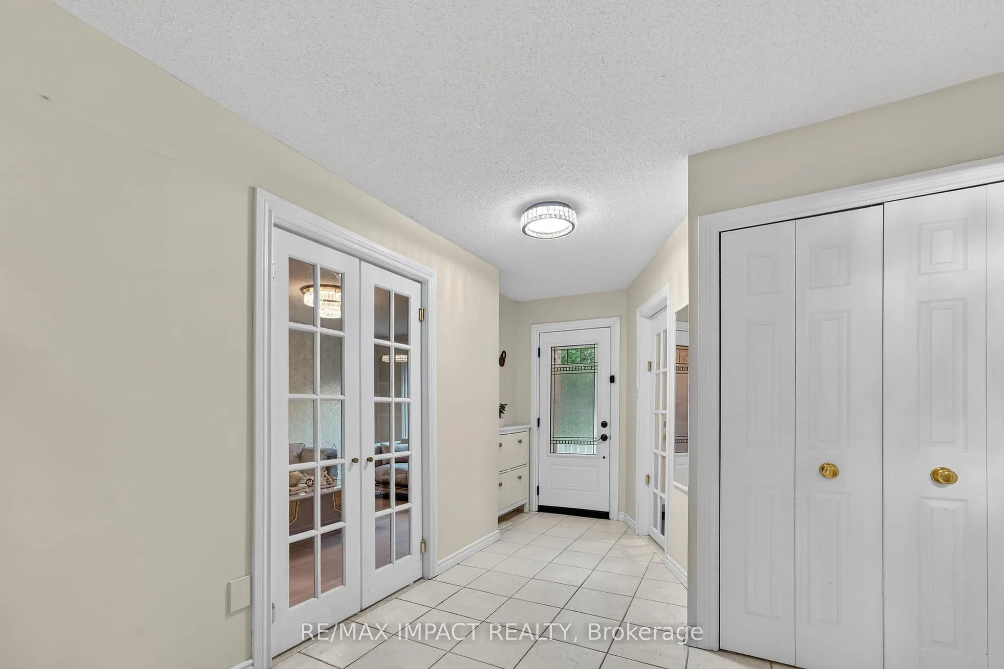 4086 Rossland Crescent