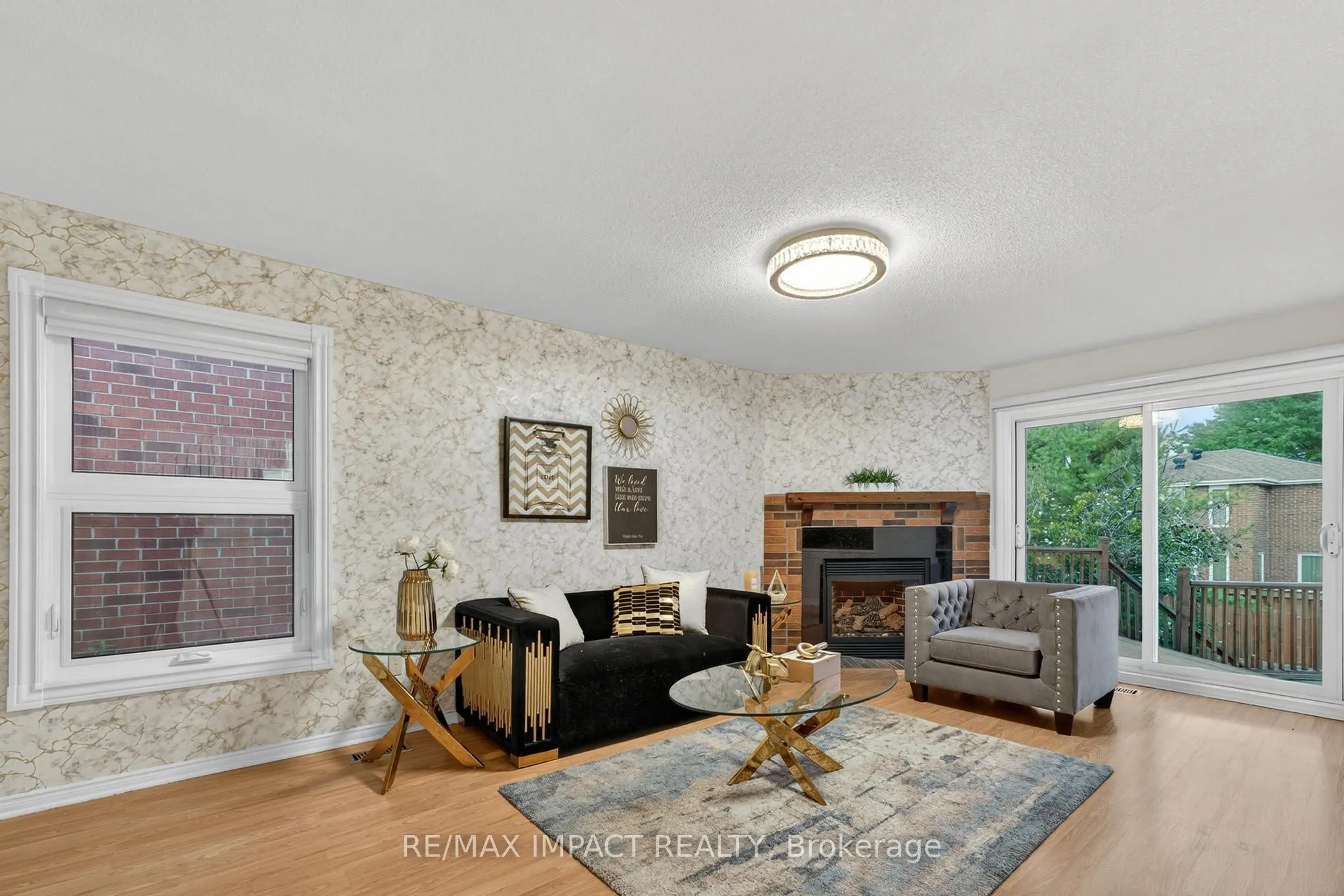 4086 Rossland Crescent