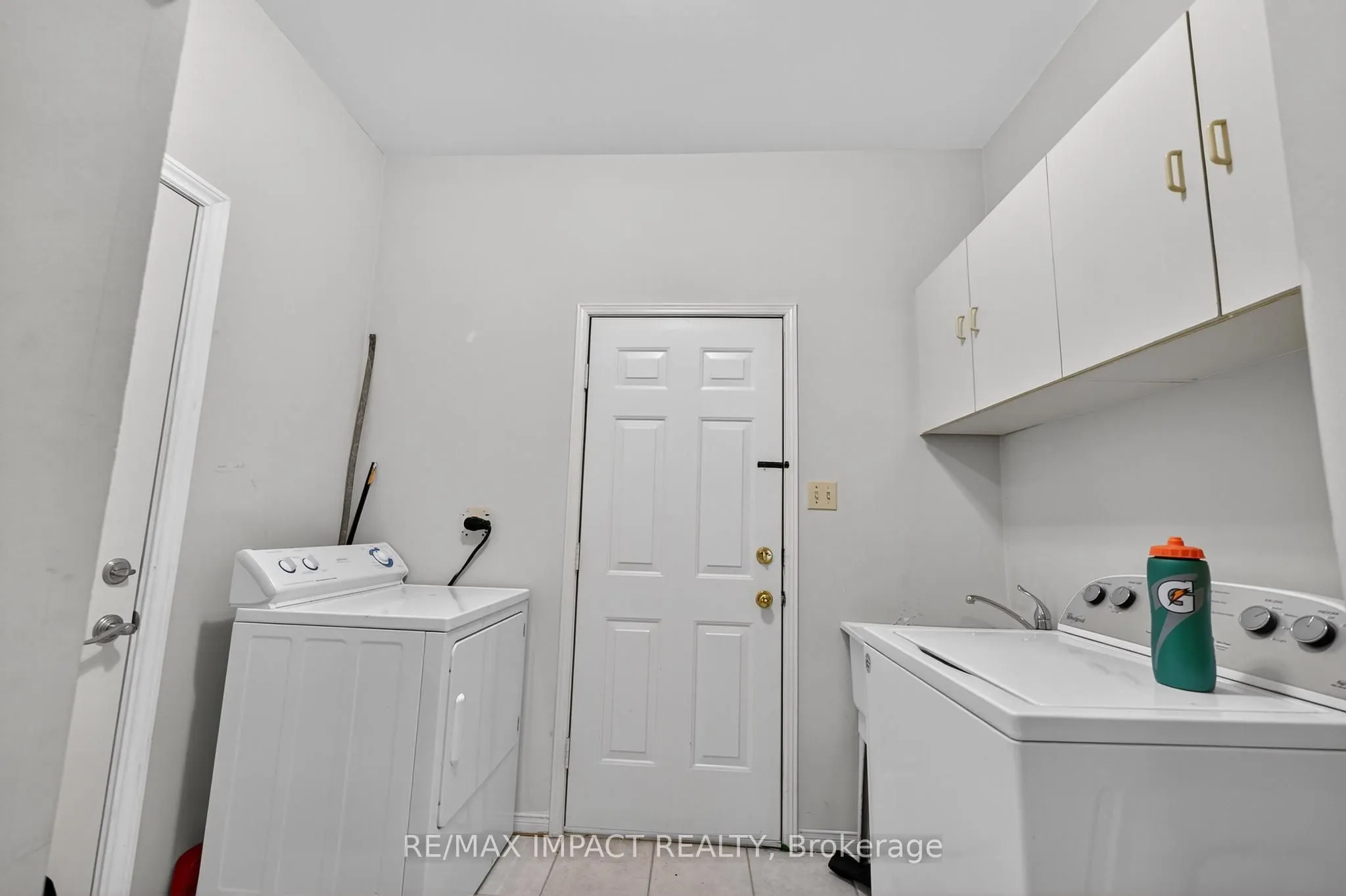 4086 Rossland Crescent