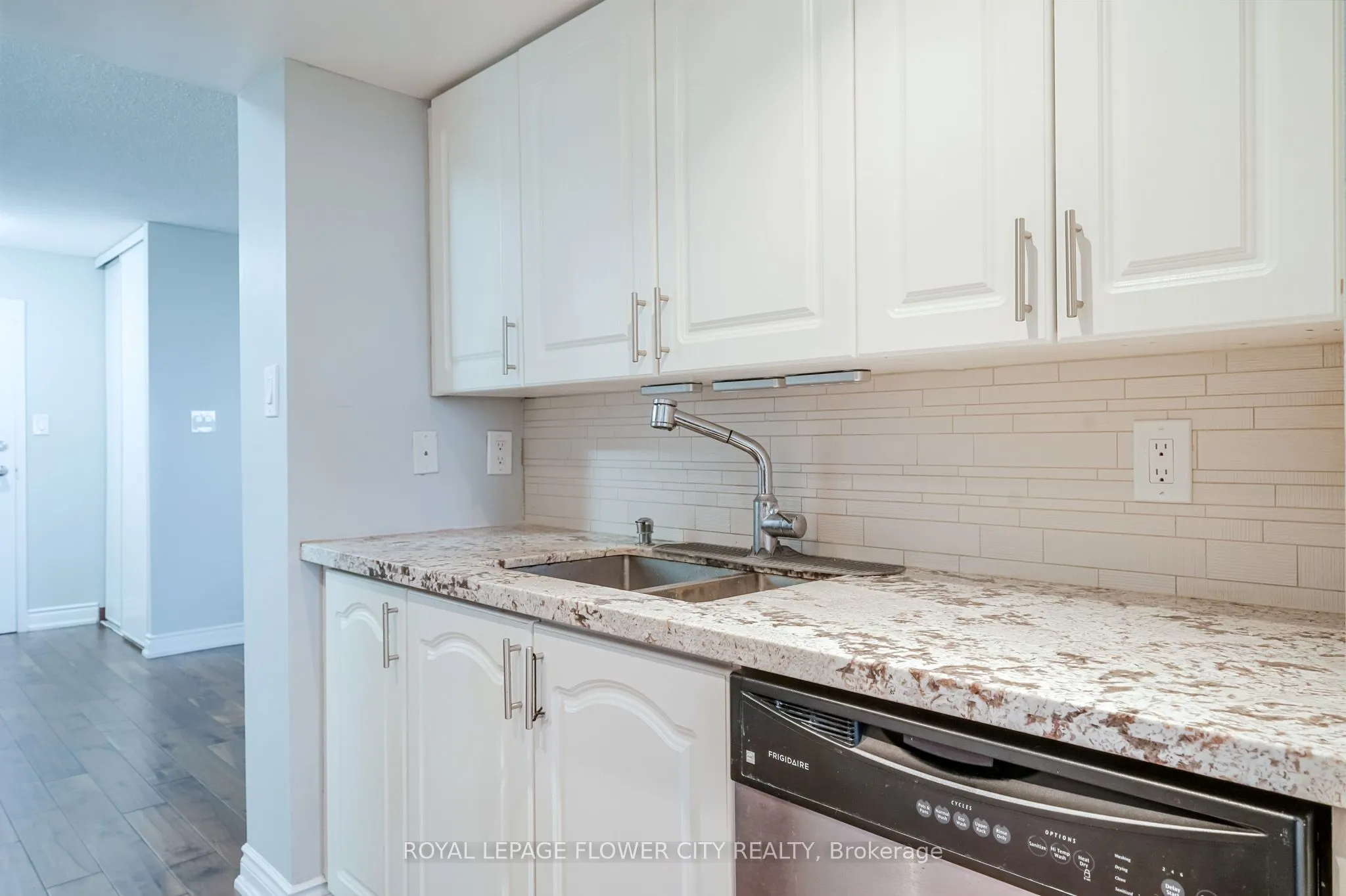 1 Rowntree Road N, #611