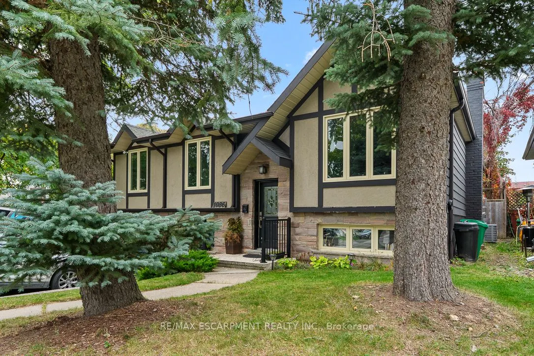 1086 MISSISSAUGA VALLEY Boulevard, #UPPER