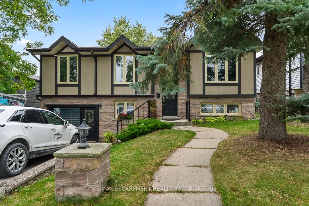 1086 MISSISSAUGA VALLEY Boulevard, #UPPER