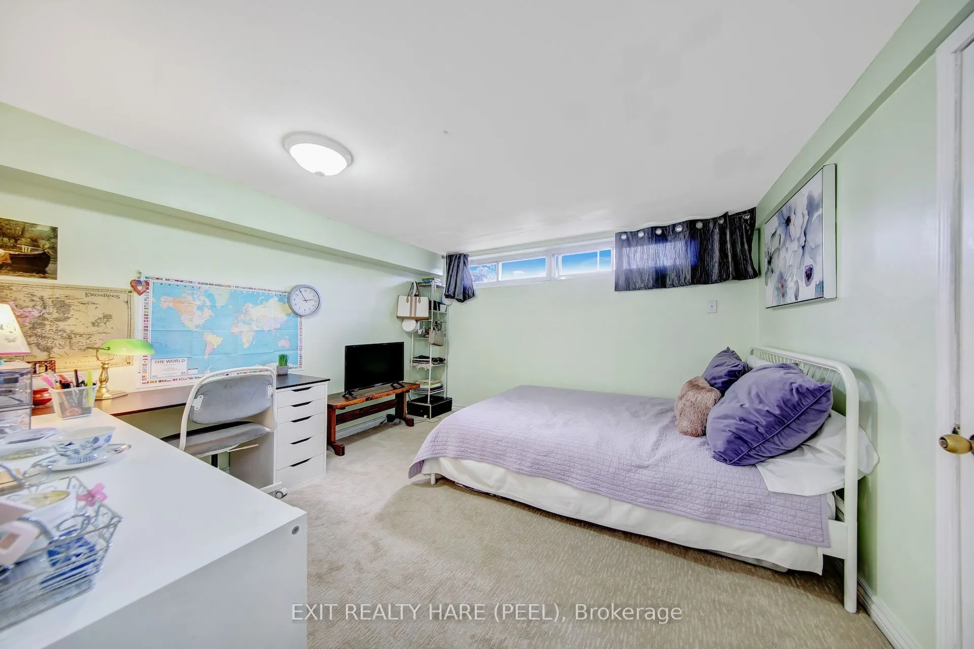 6 Earnscliffe Gate N