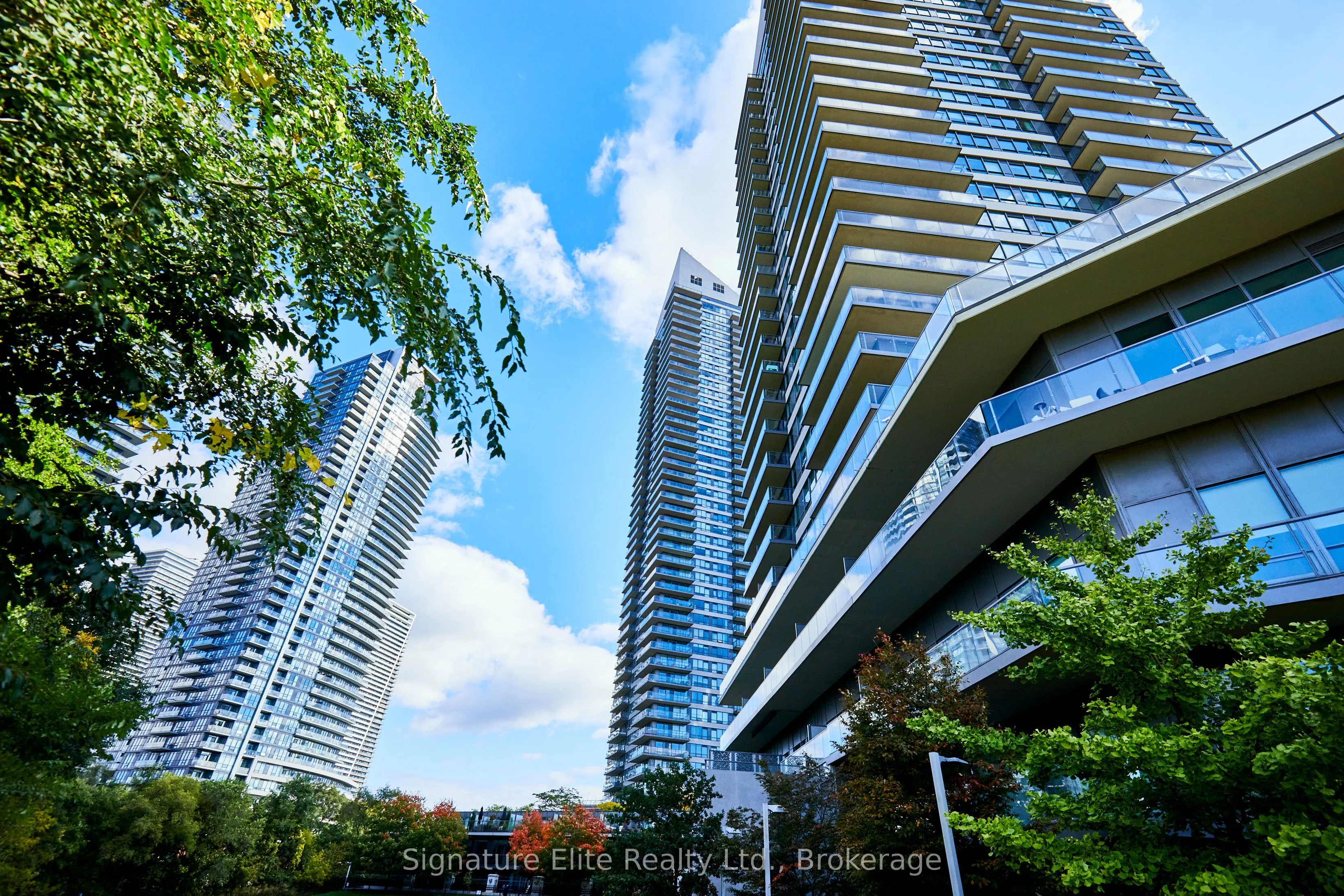 2240 Lake Shore Boulevard W, #1206