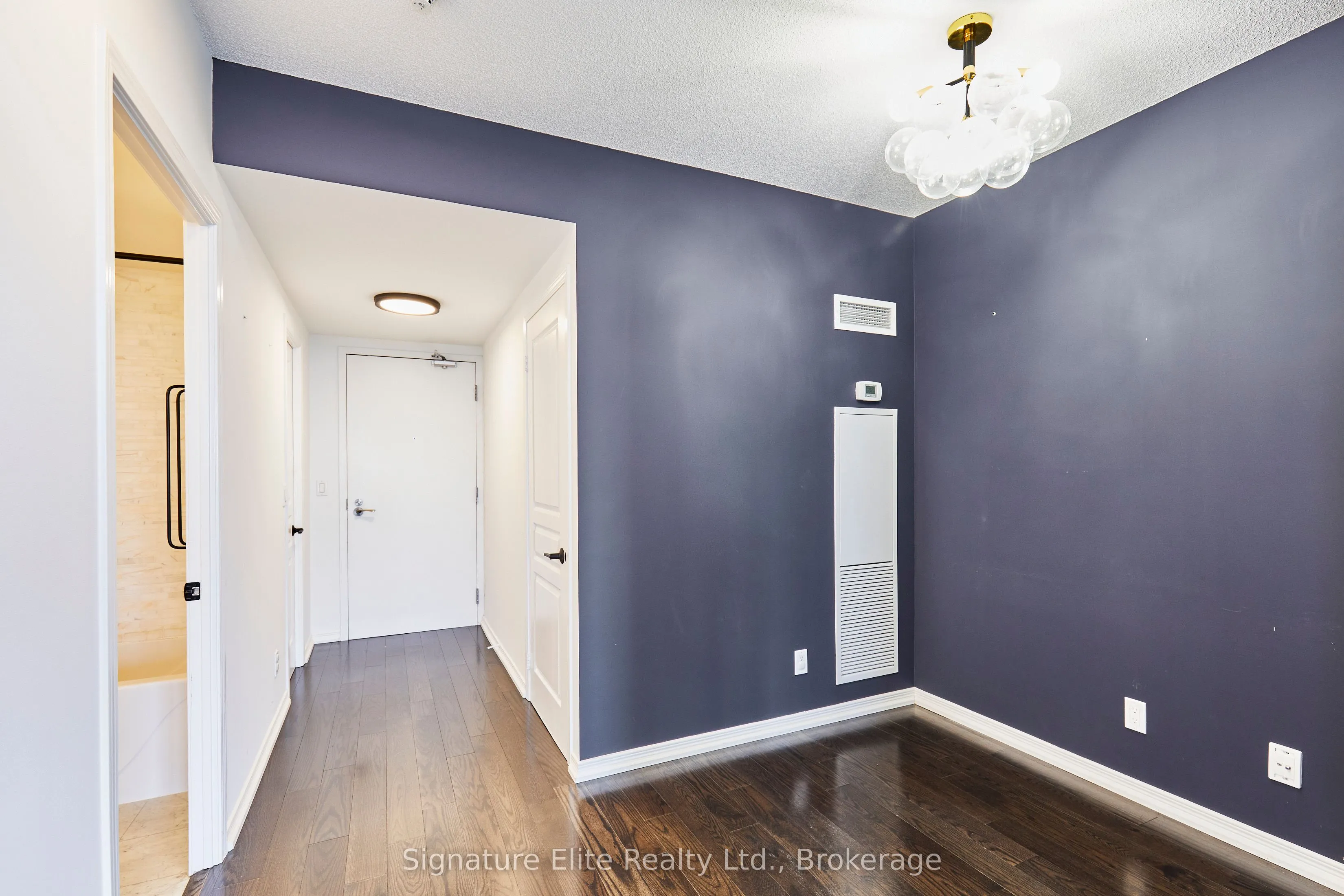 2240 Lake Shore Boulevard W, #1206