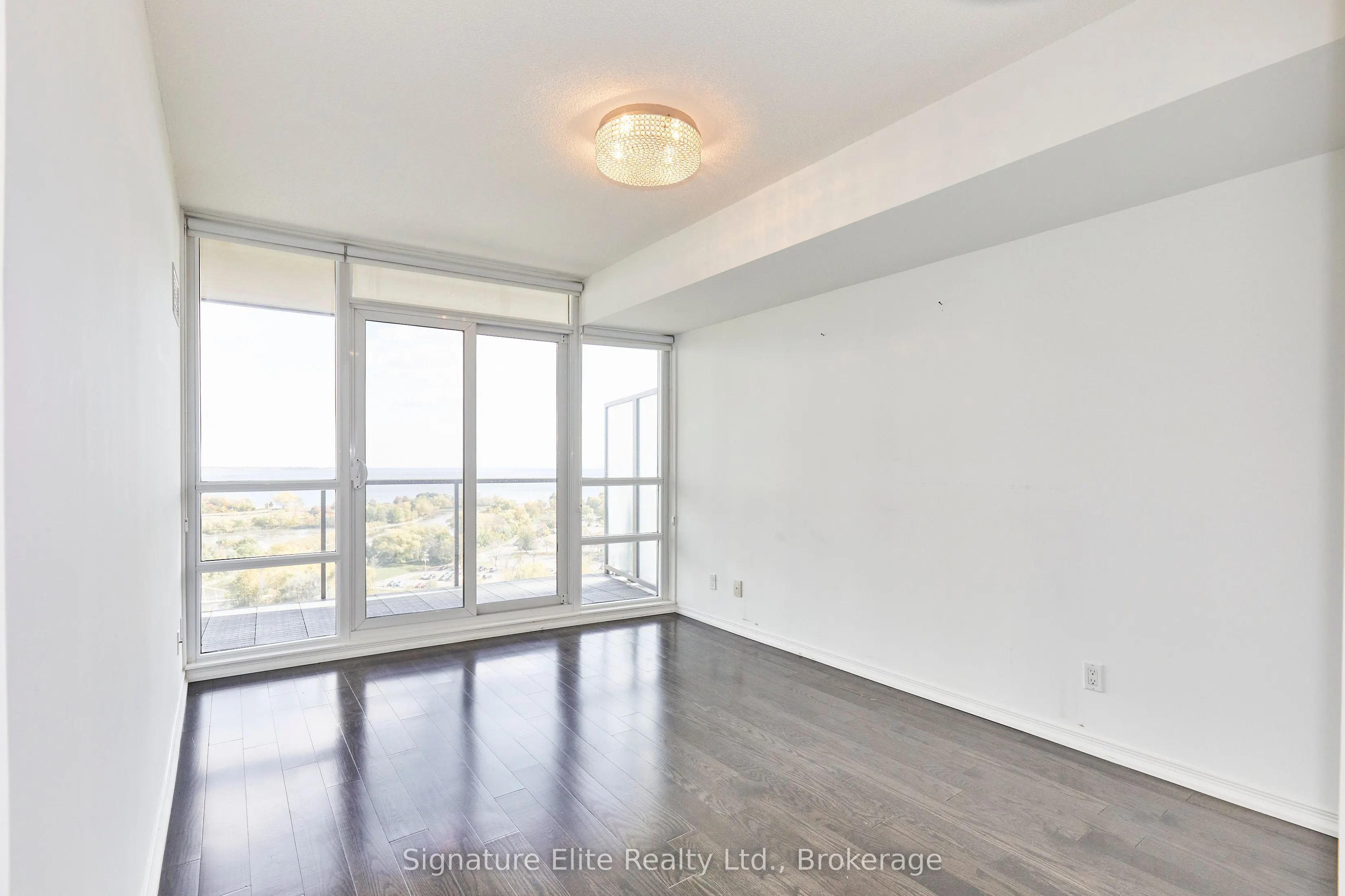 2240 Lake Shore Boulevard W, #1206