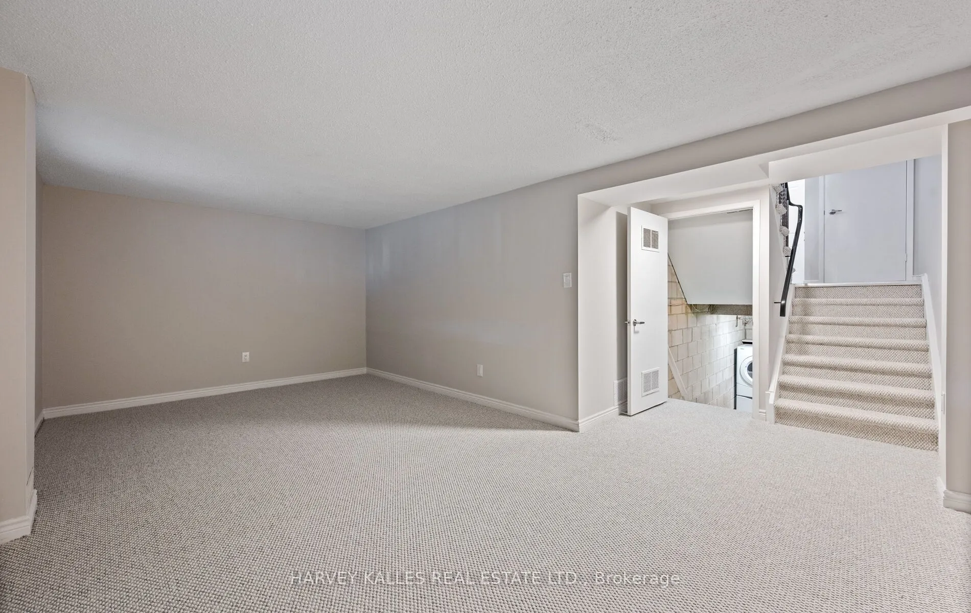 18 Silver Shadow Path, #18