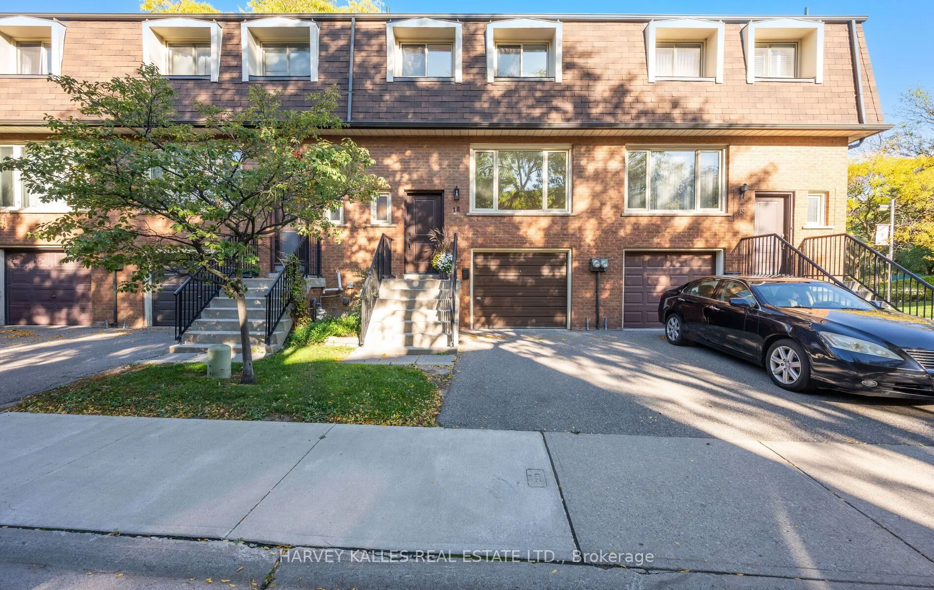 18 Silver Shadow Path, #18