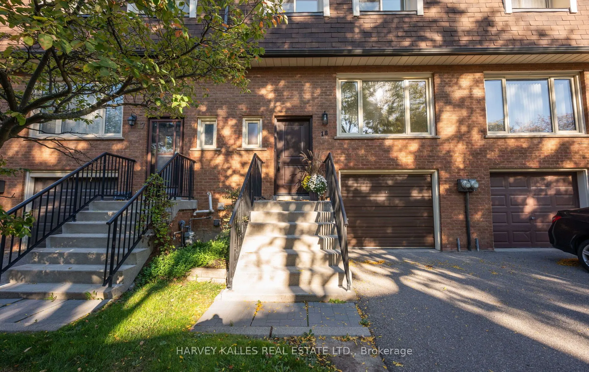 18 Silver Shadow Path, #18