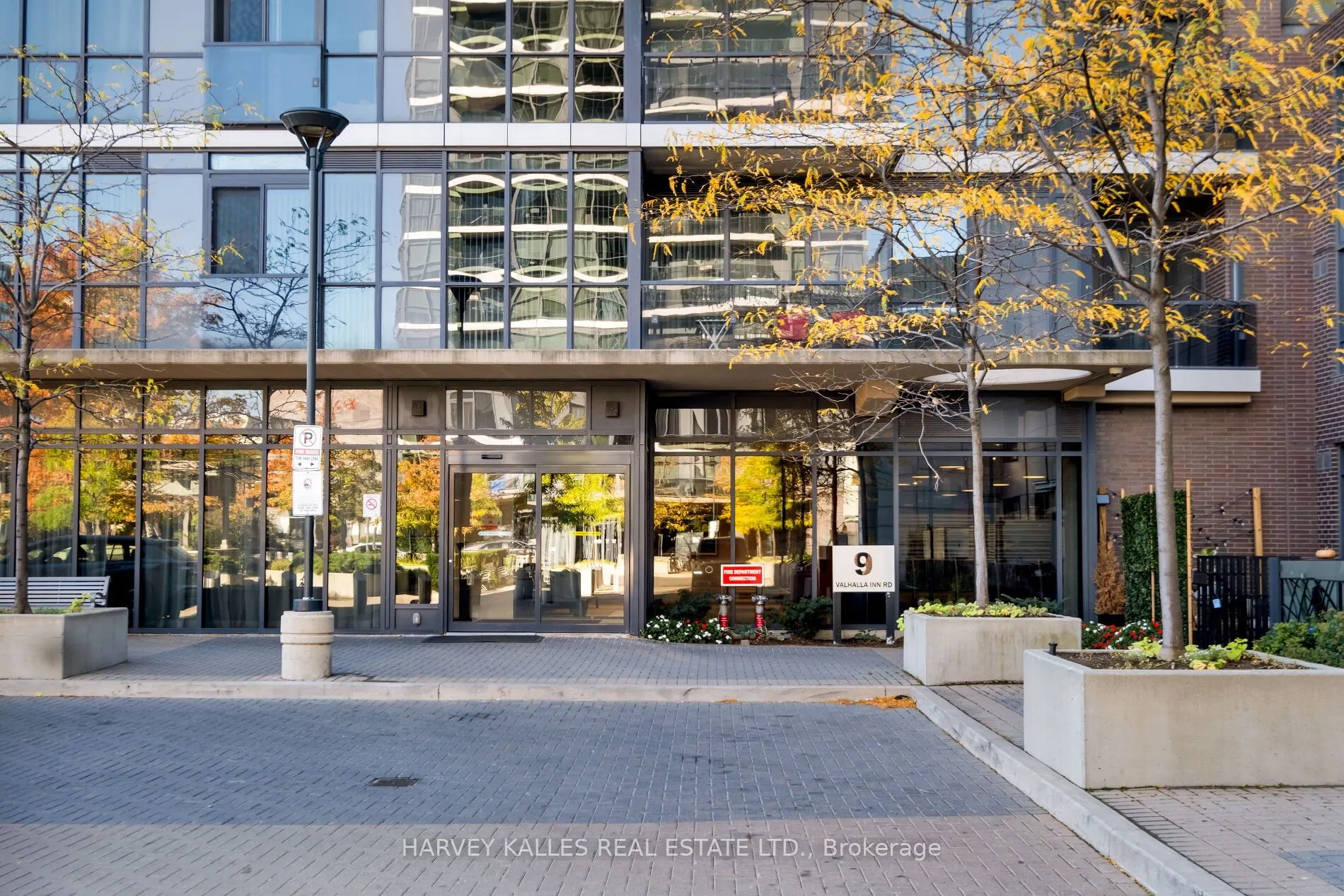 9 Valhalla Inn Road, #1208