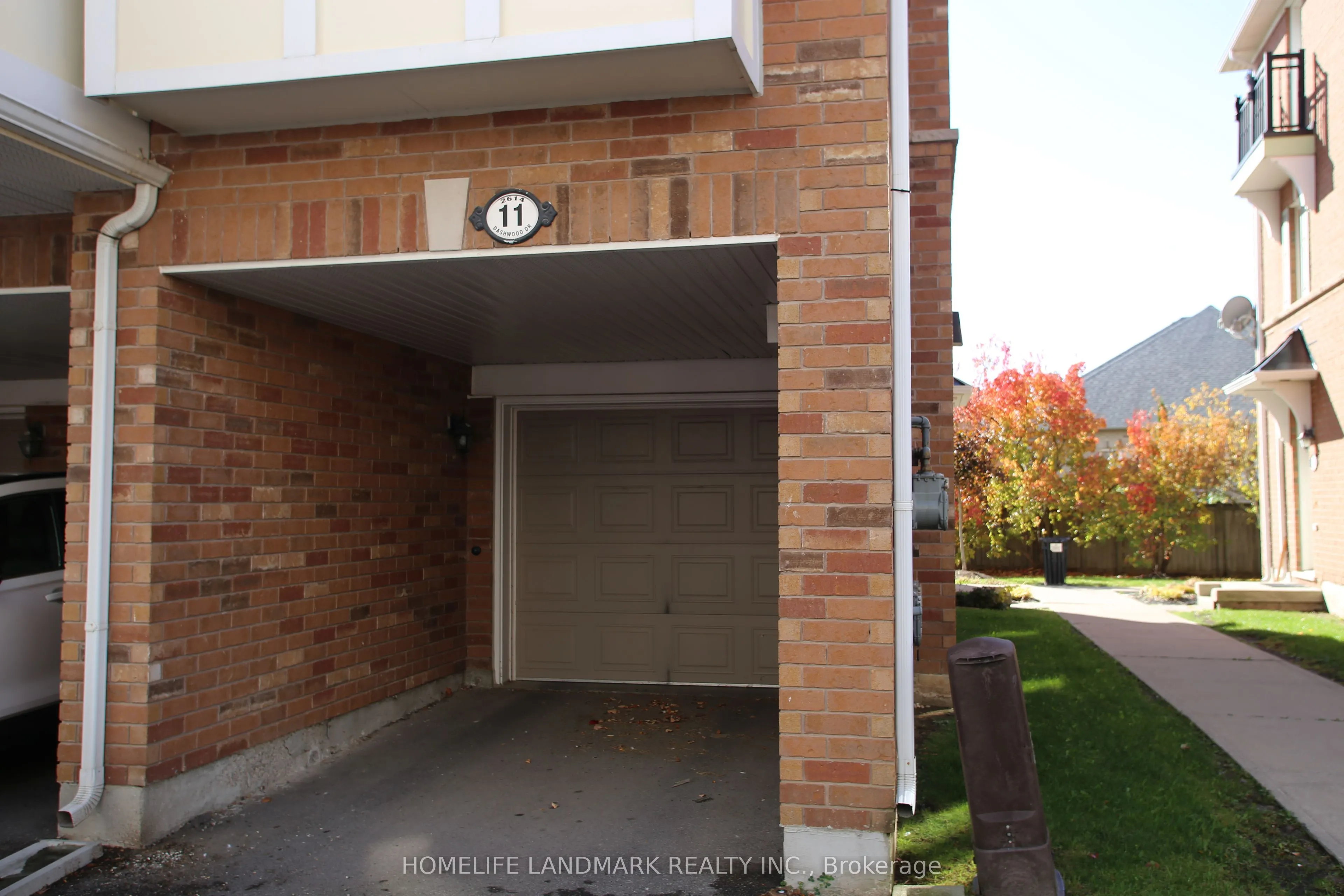 2614 Dashwood Drive, #11