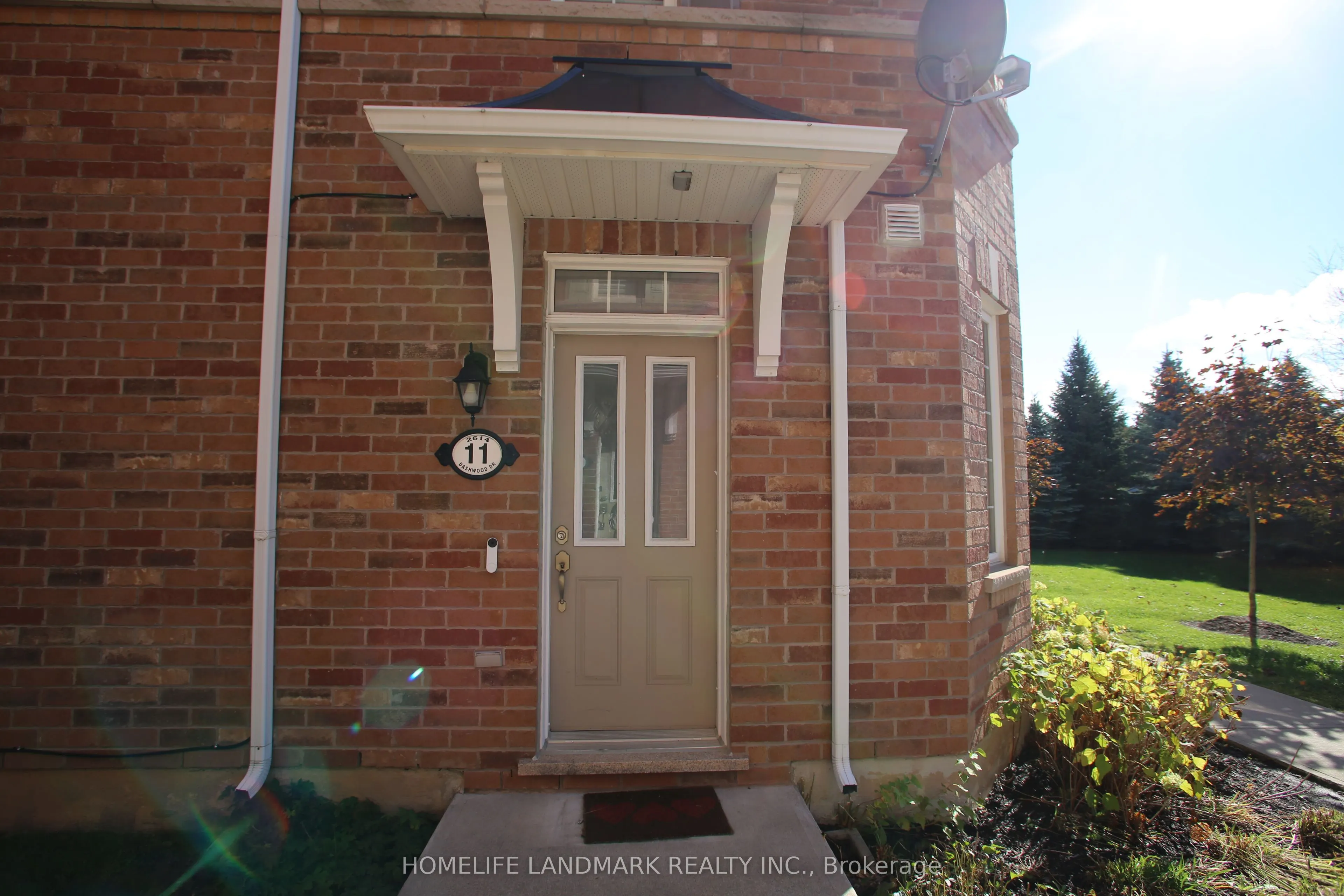 2614 Dashwood Drive, #11