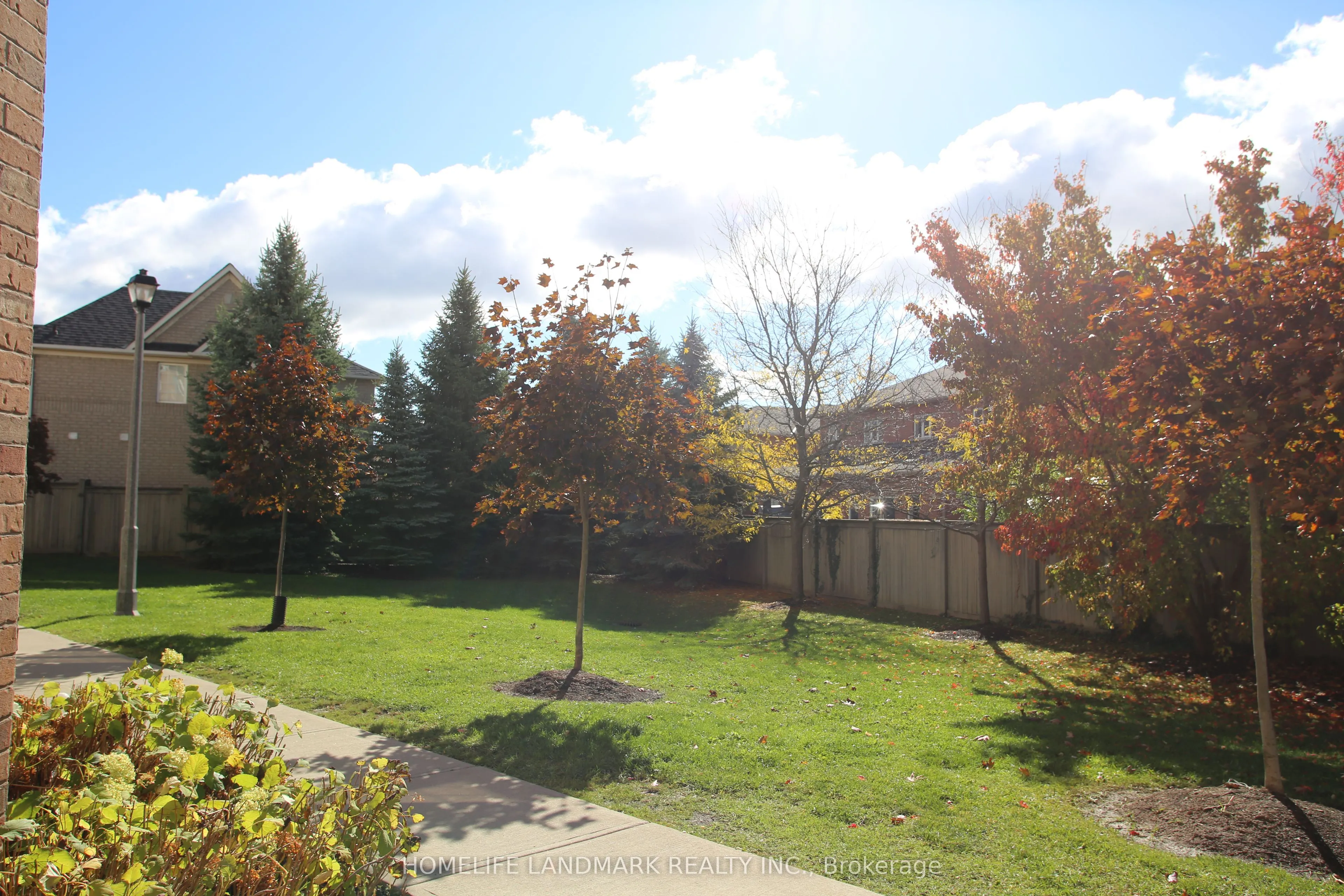 2614 Dashwood Drive, #11