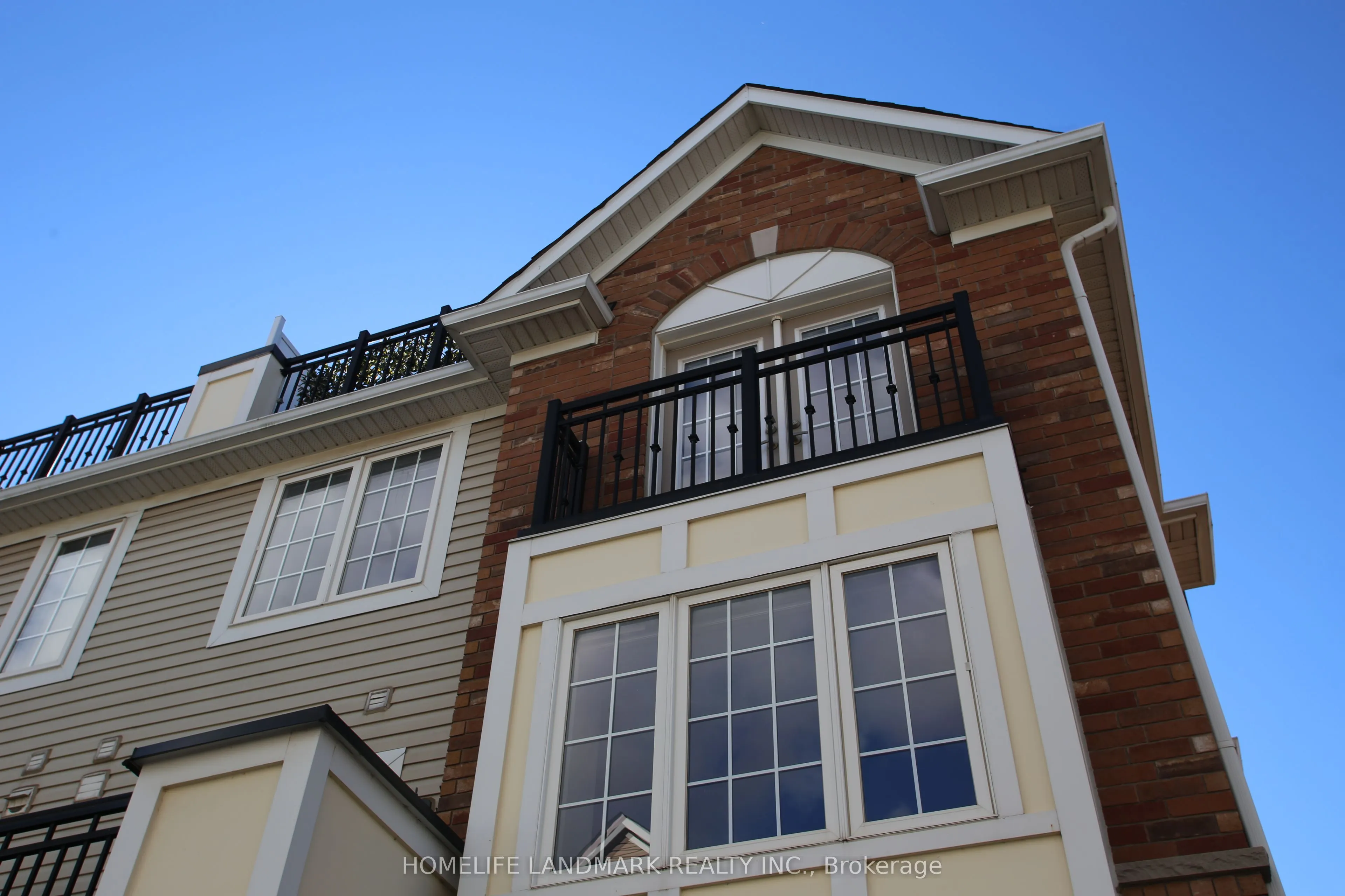 2614 Dashwood Drive, #11