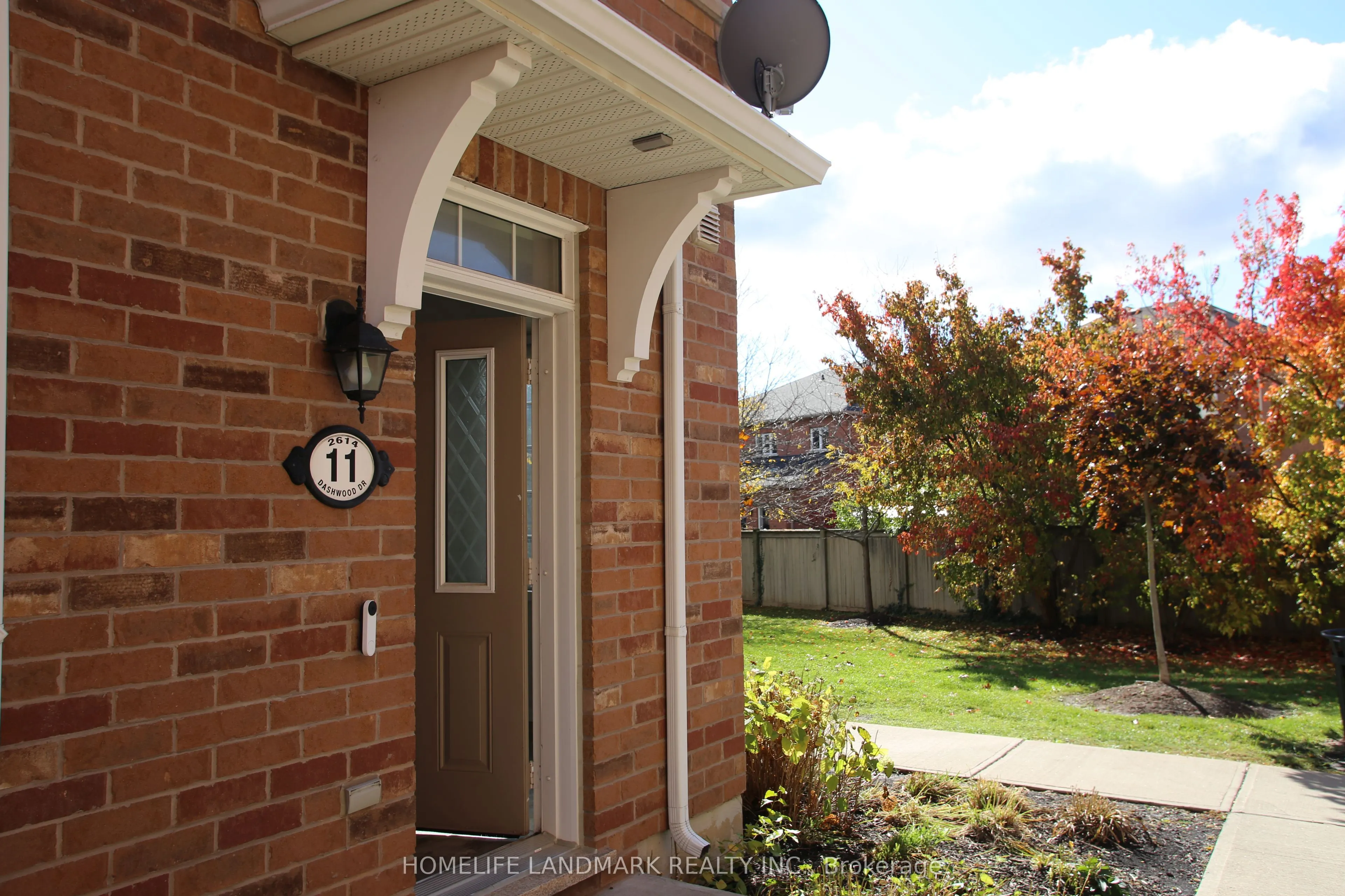2614 Dashwood Drive, #11