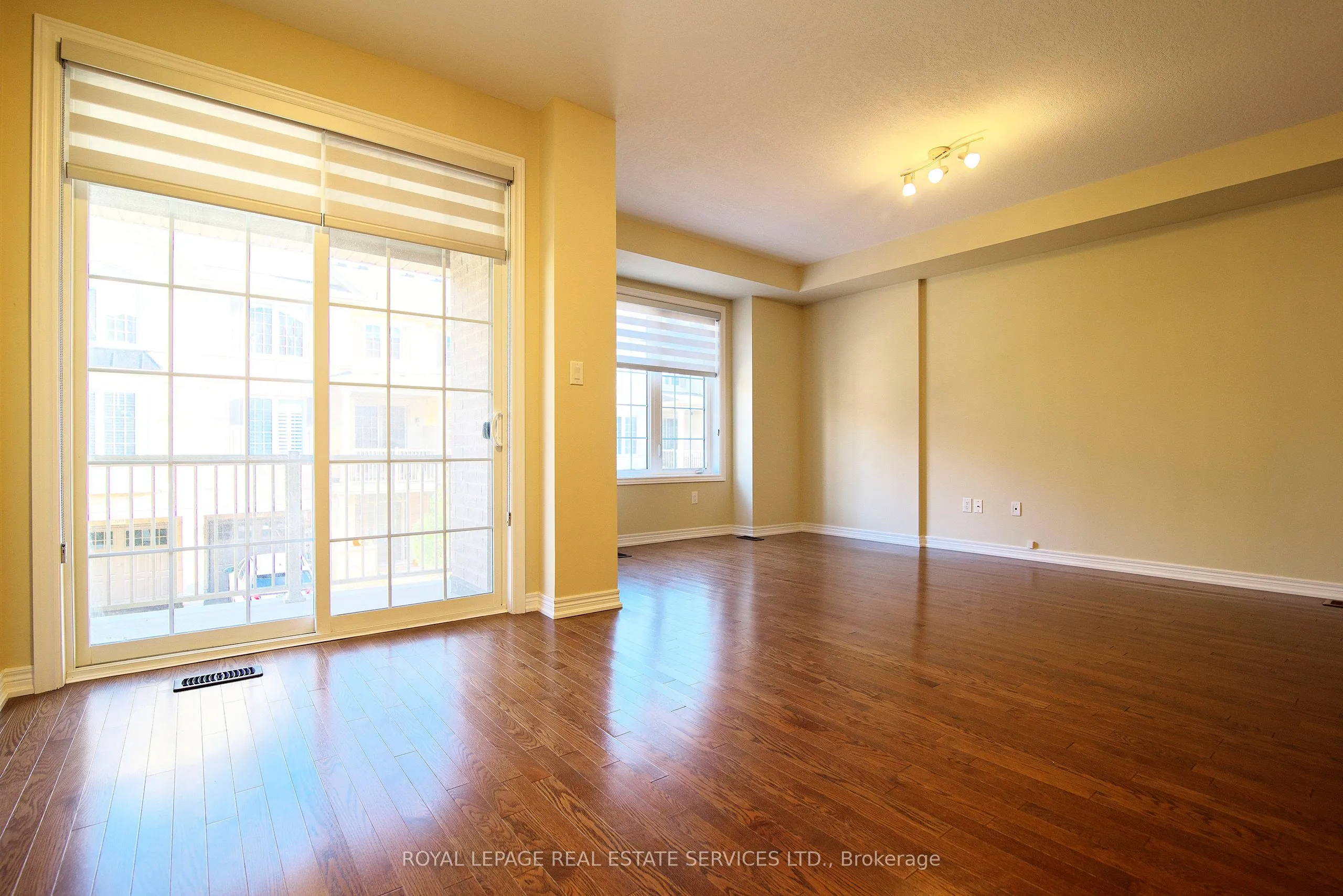 387 Alderwood Common