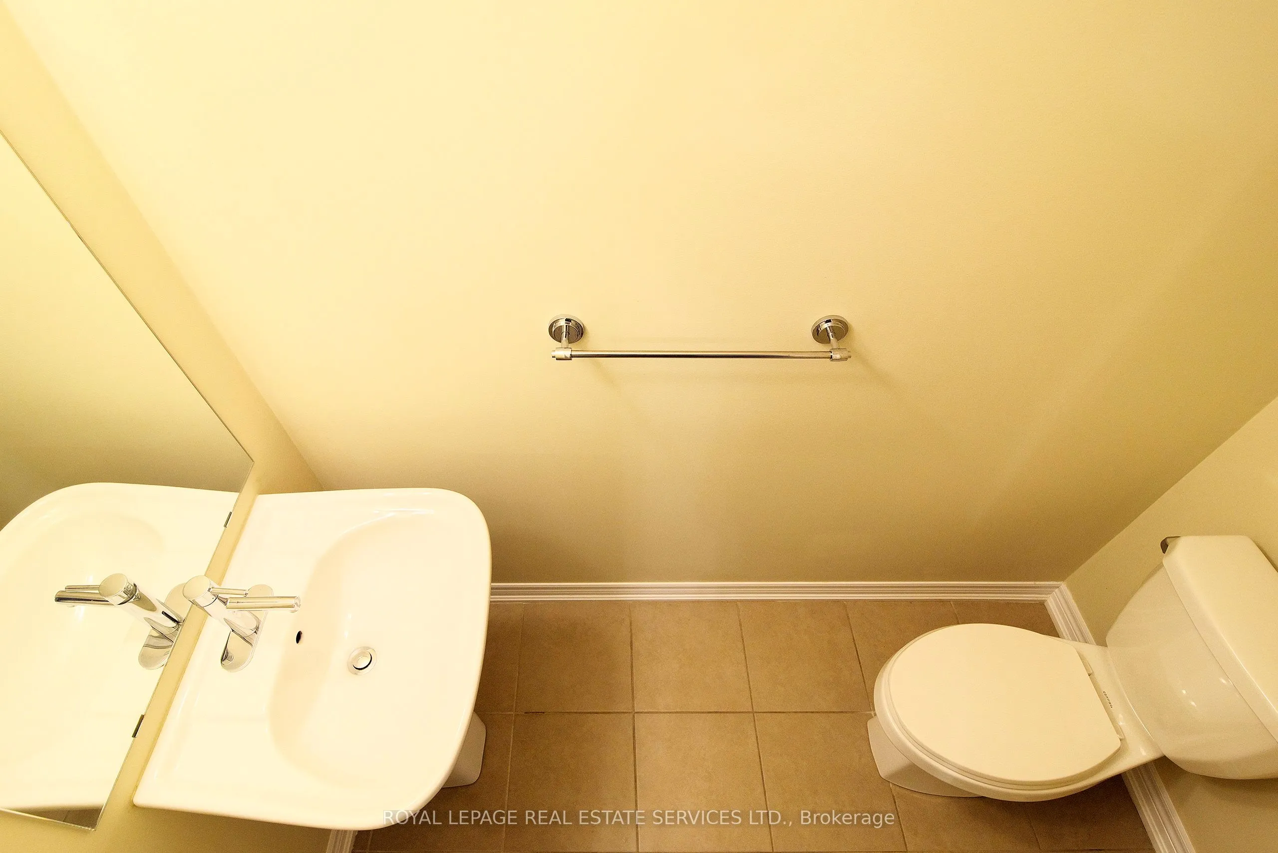 387 Alderwood Common