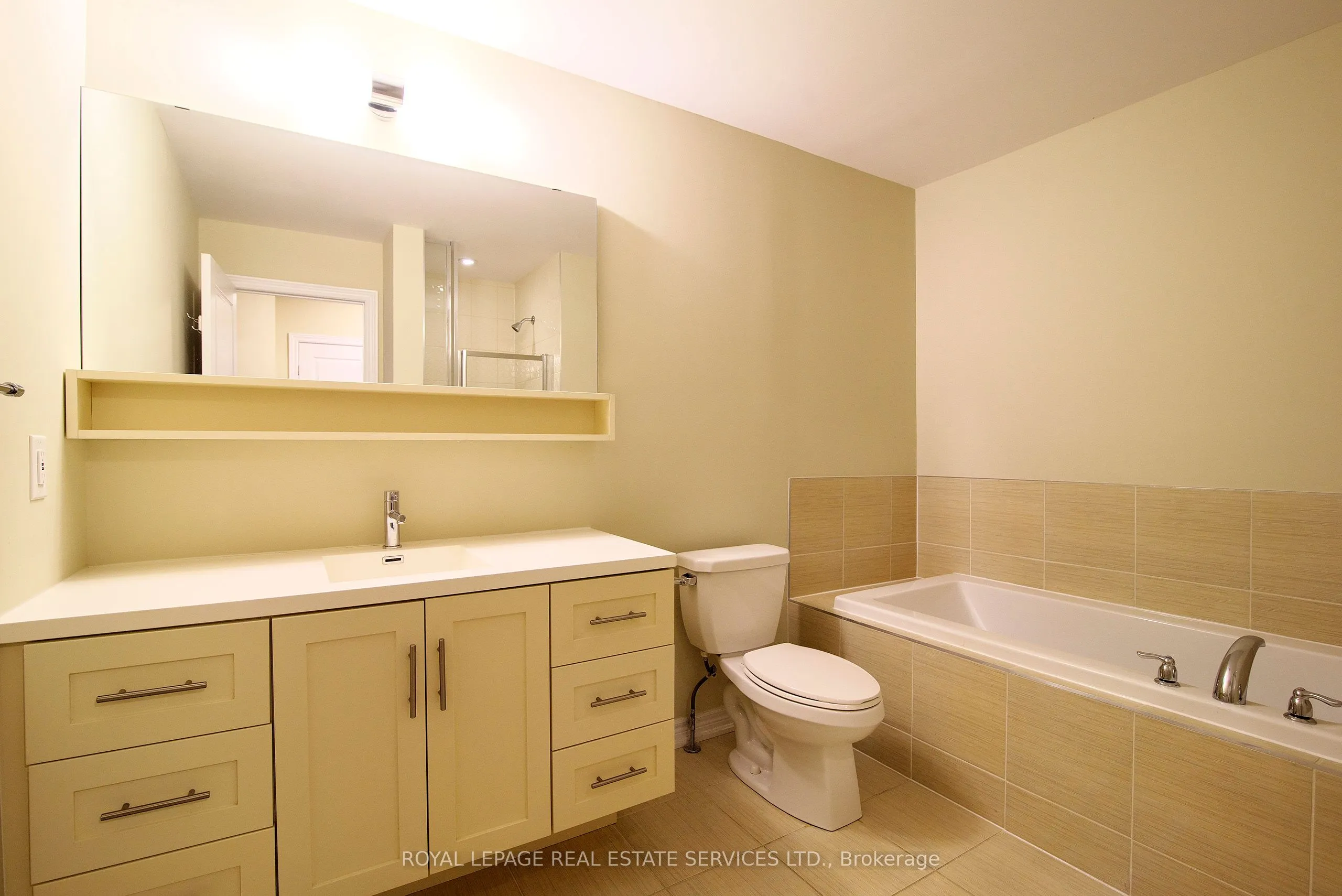 387 Alderwood Common