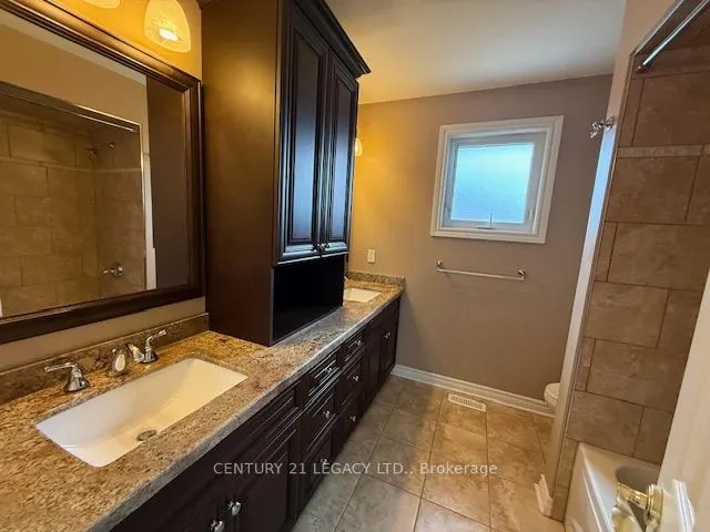 45 Panorama Crescent, #(Upper)