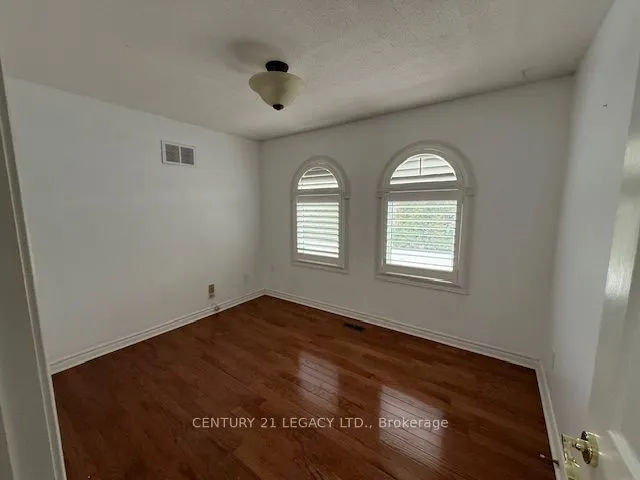 45 Panorama Crescent, #(Upper)