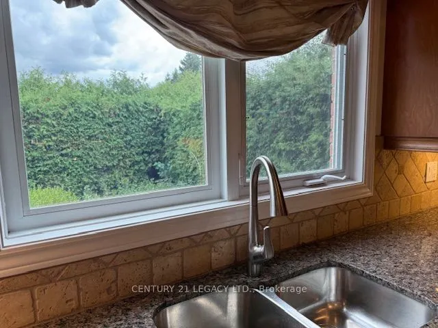 45 Panorama Crescent, #(Upper)